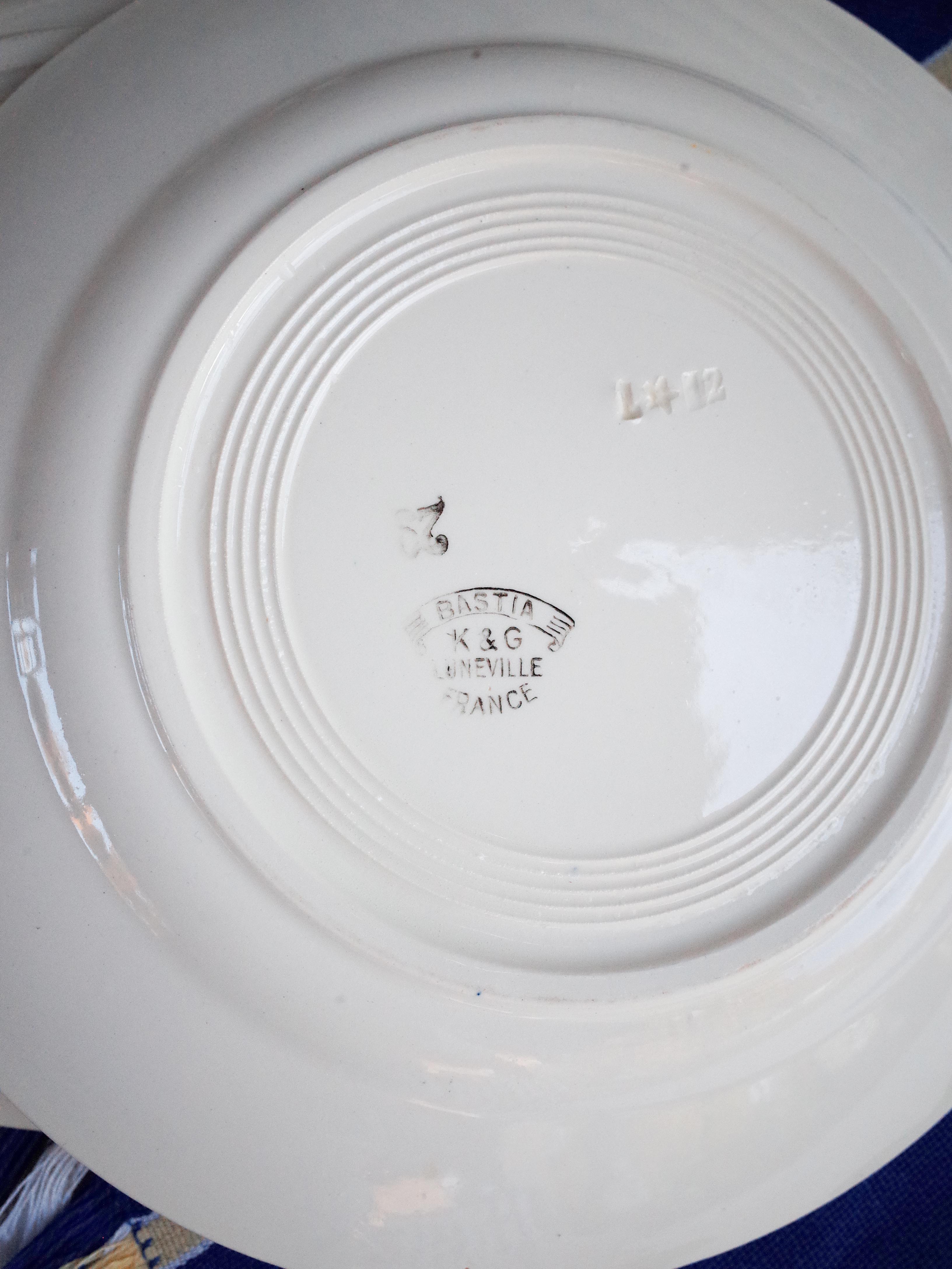 Set of 15 plates 21cm luneville model bastia