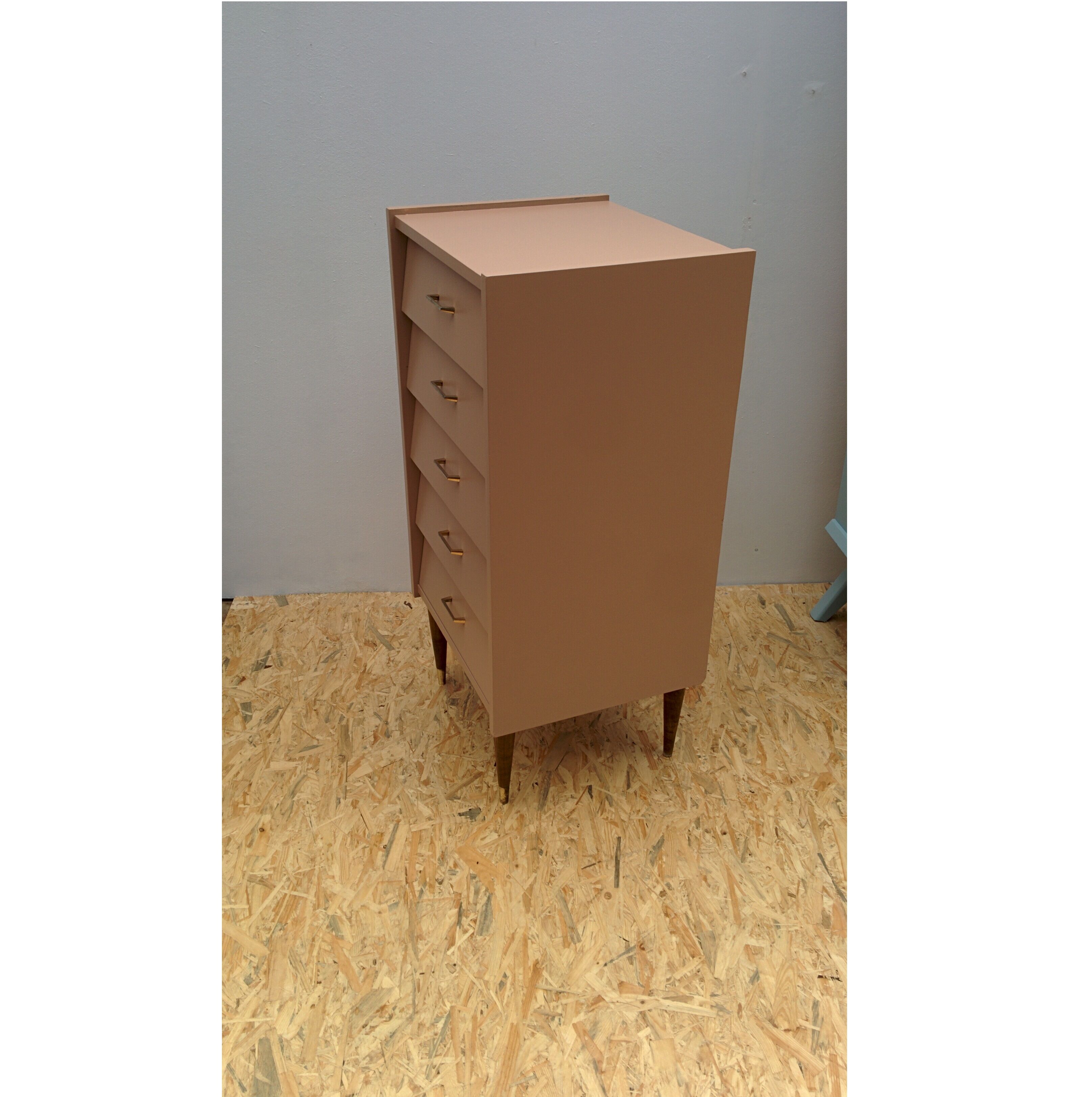 Vintage chest of drawers