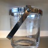 Former ice bucket with serious edging