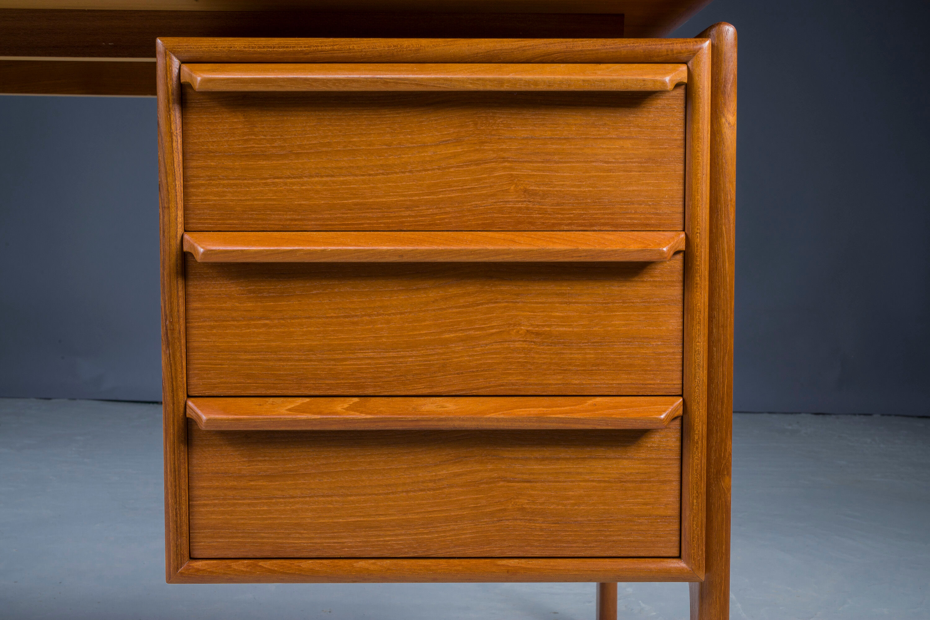 Mid-Century Teak Desk from GV Møbler, 1960s