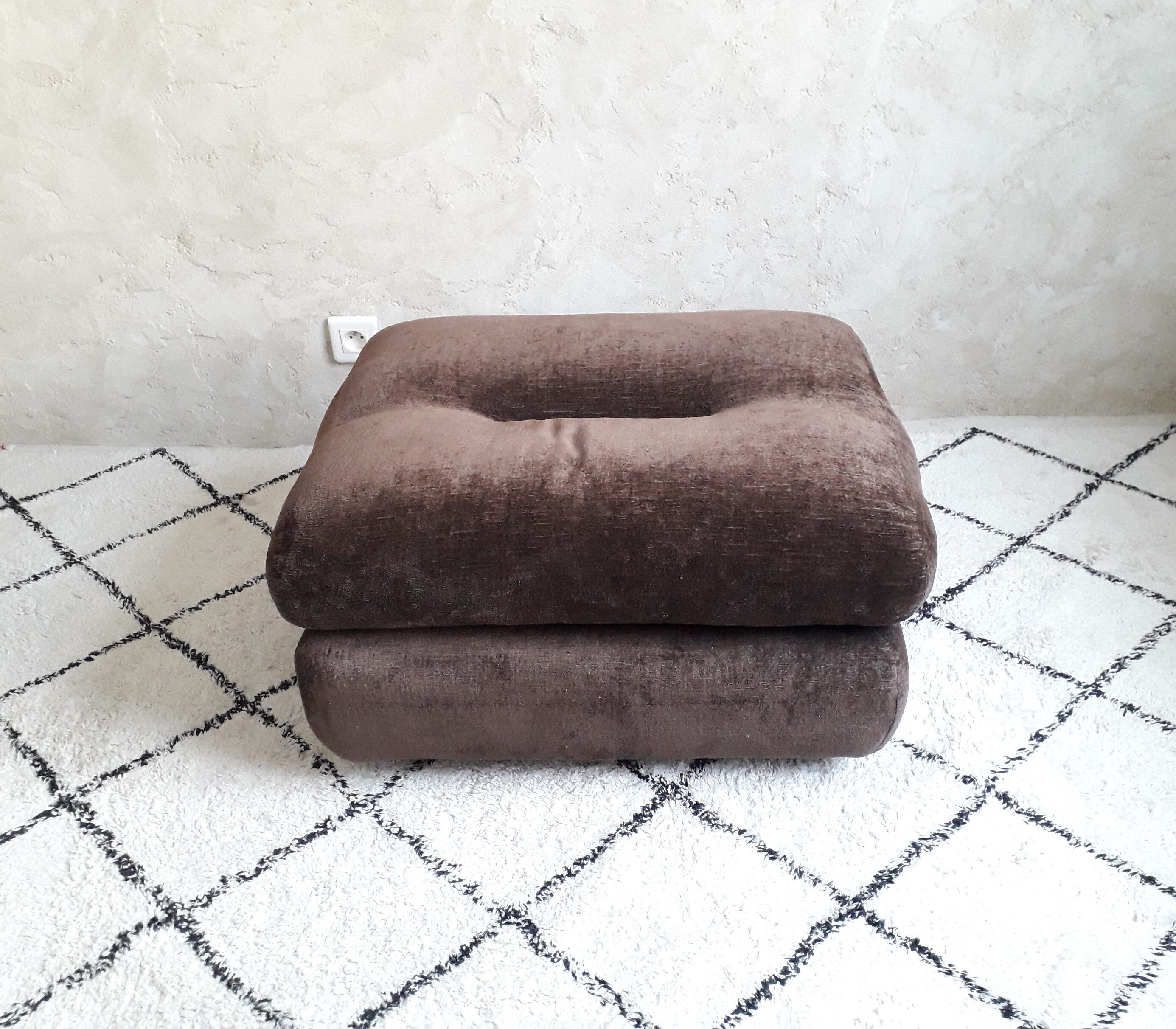 Pouf on wheels Ligne Roset 70s