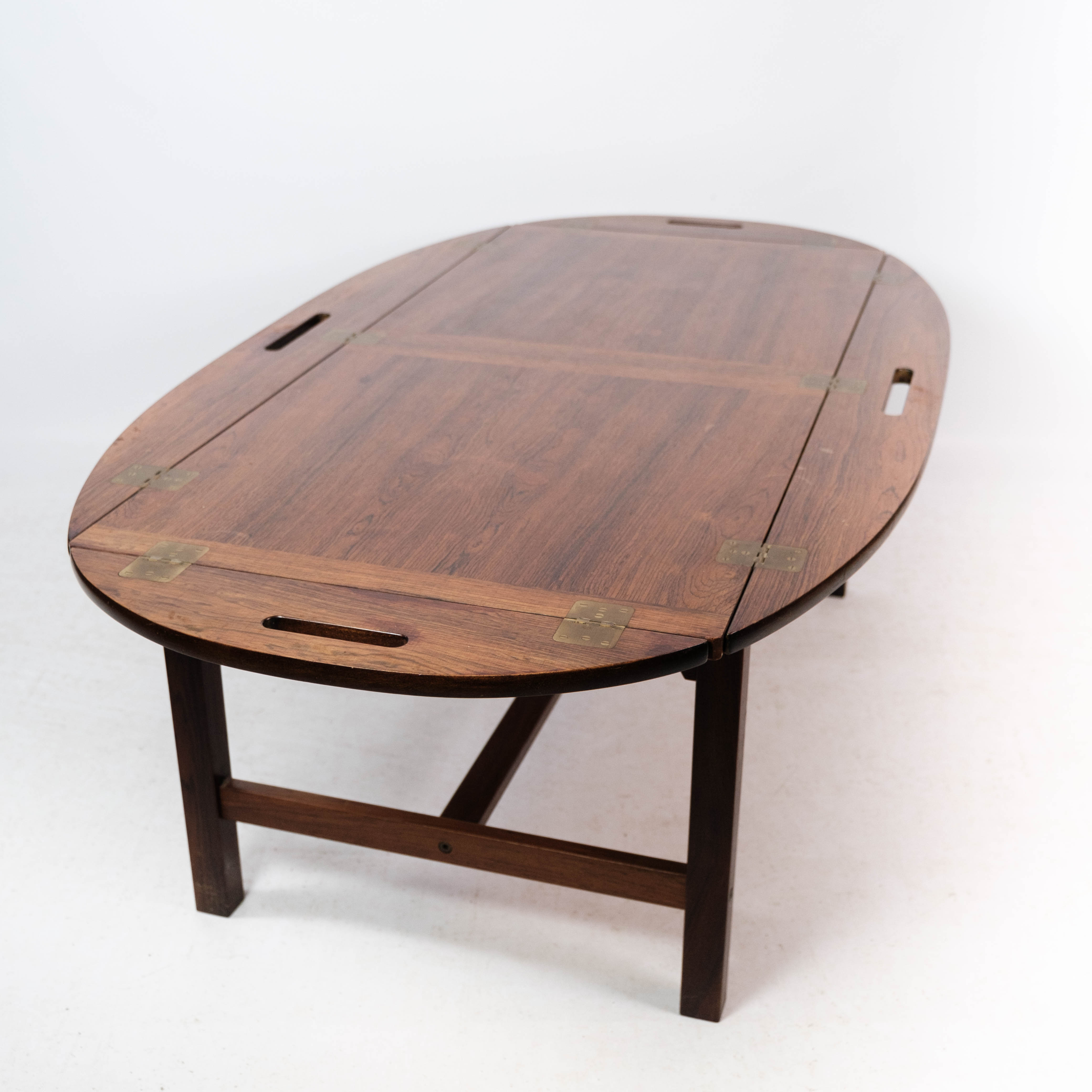 Butler's tray in rosewood of Danish design from the 1960s