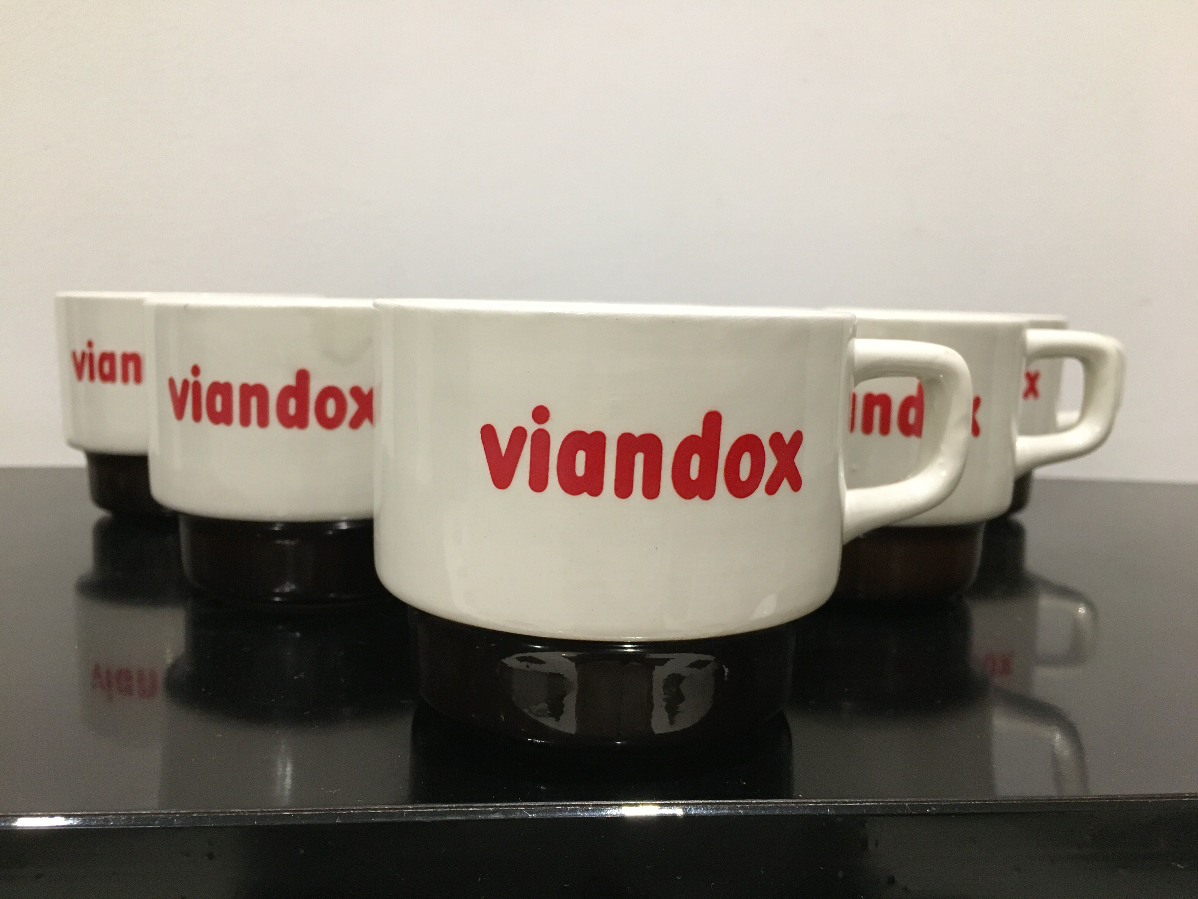 6 cups Viandox
