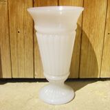 Vase en opaline ancien