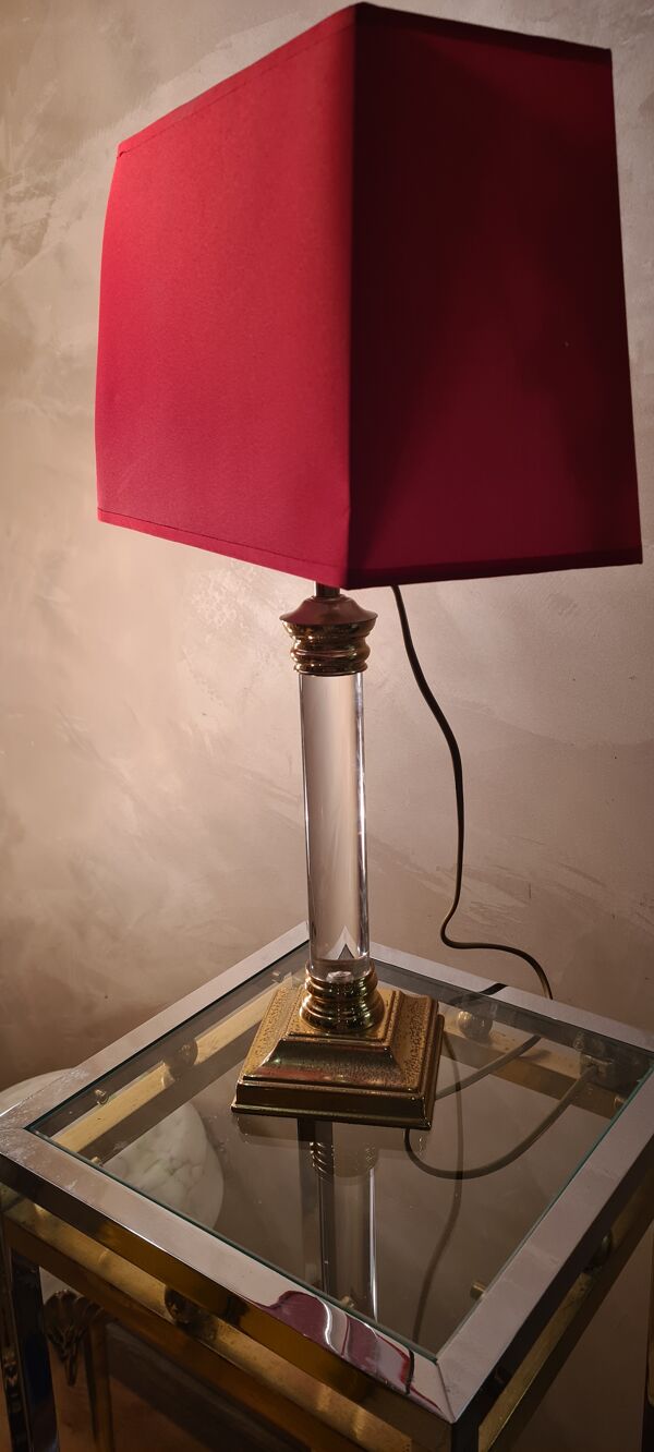 Lampe pied acrilique  1950 a 70  trace sur pied  chrome  or piqué   tres bien dans son jus d epoque