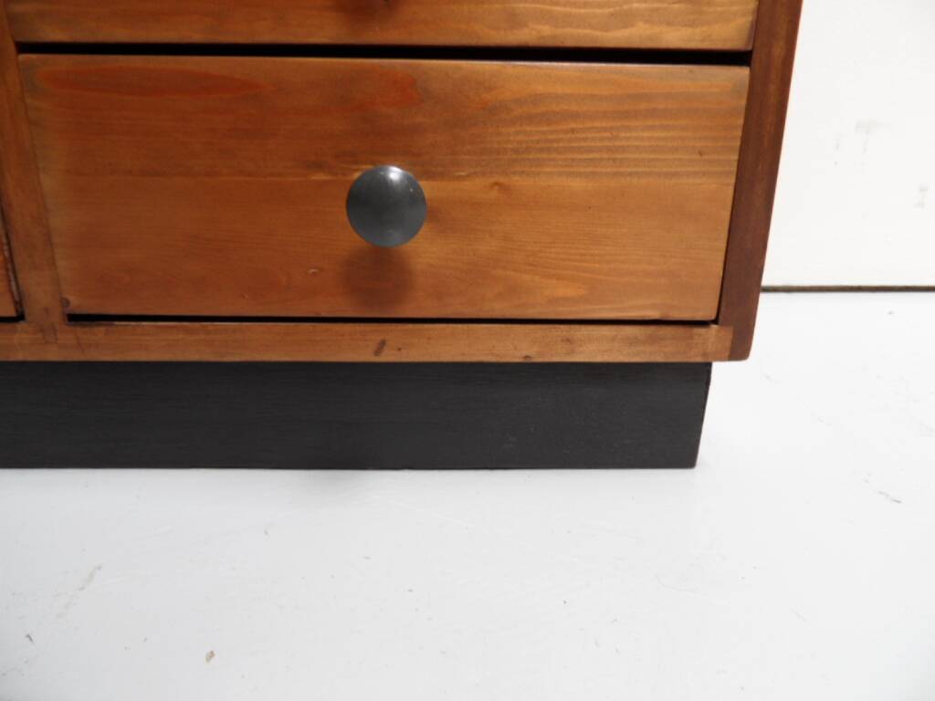 Cabinet de classement en pin vintage avec tiroirs