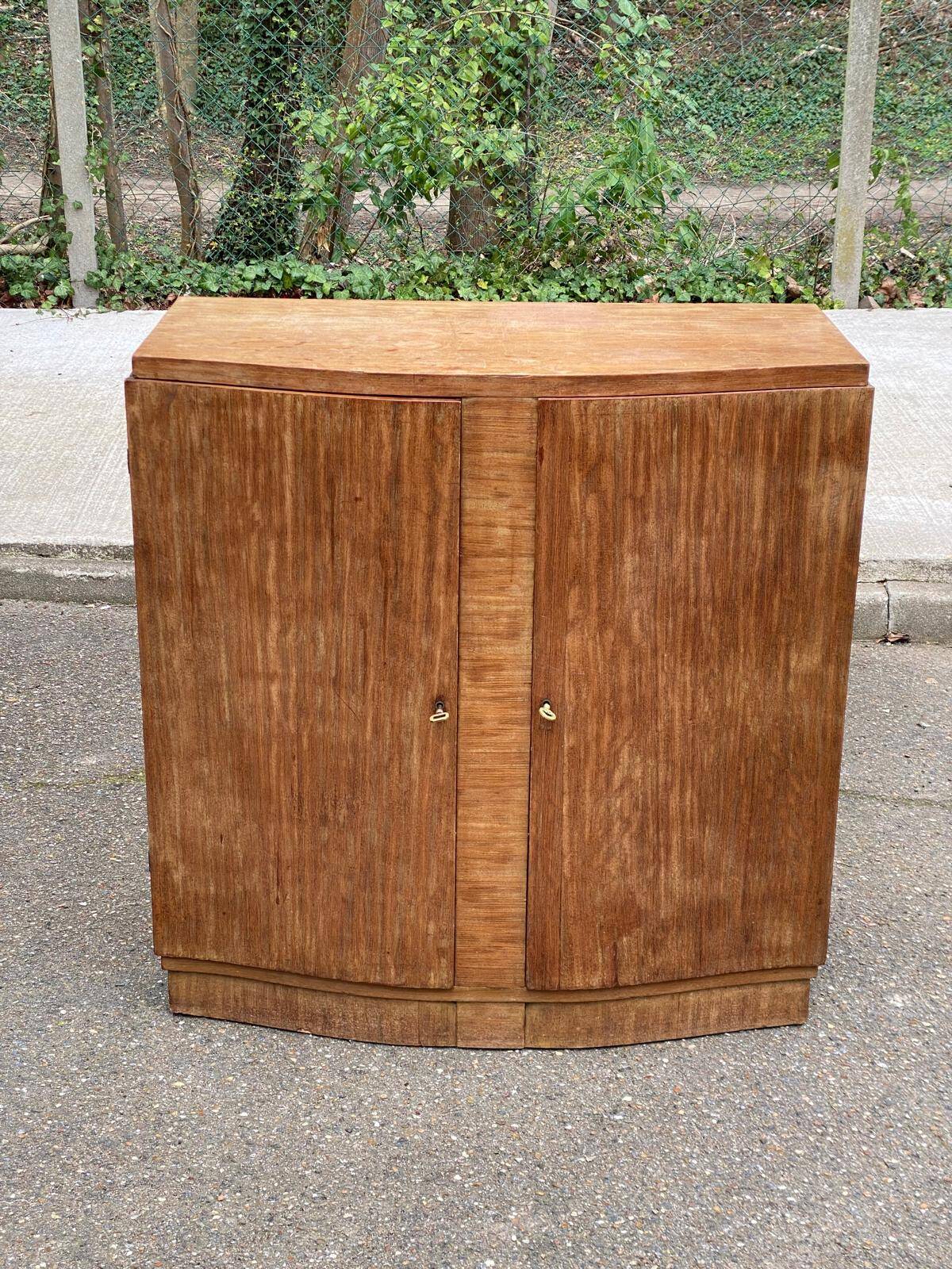 1960s wooden Art Deco buffet with 2 doors