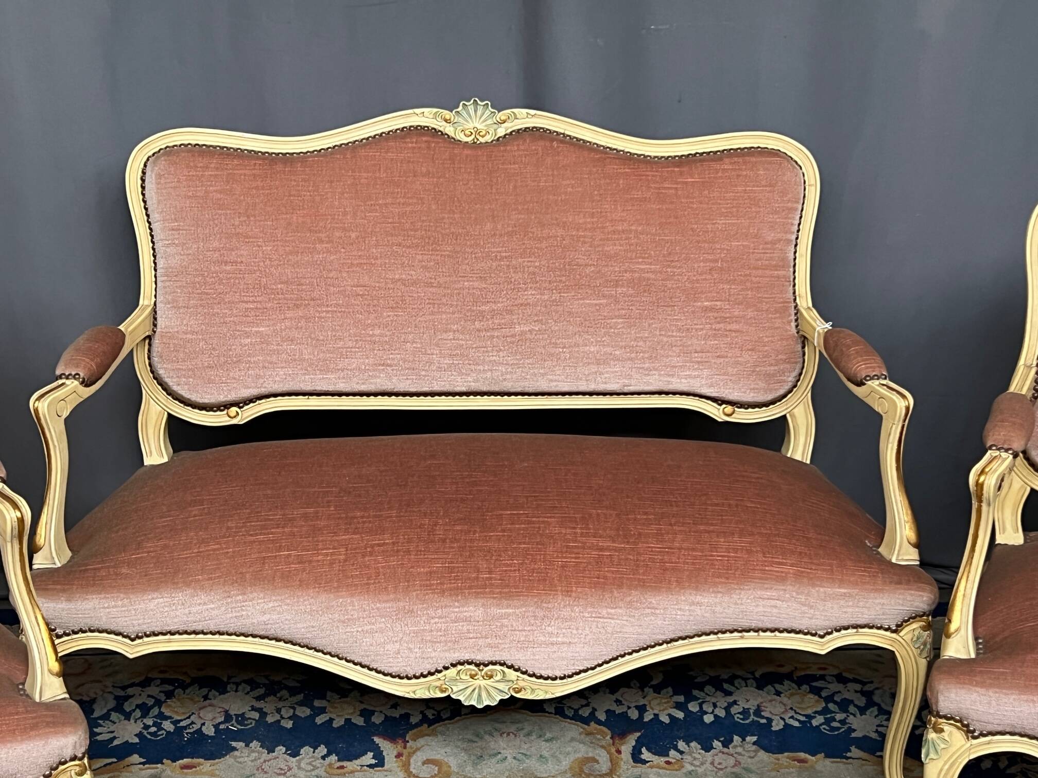 Louis XV style seat and bench set in pink fabric