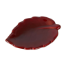 Plat « feuille » en céramique rouge vernissée