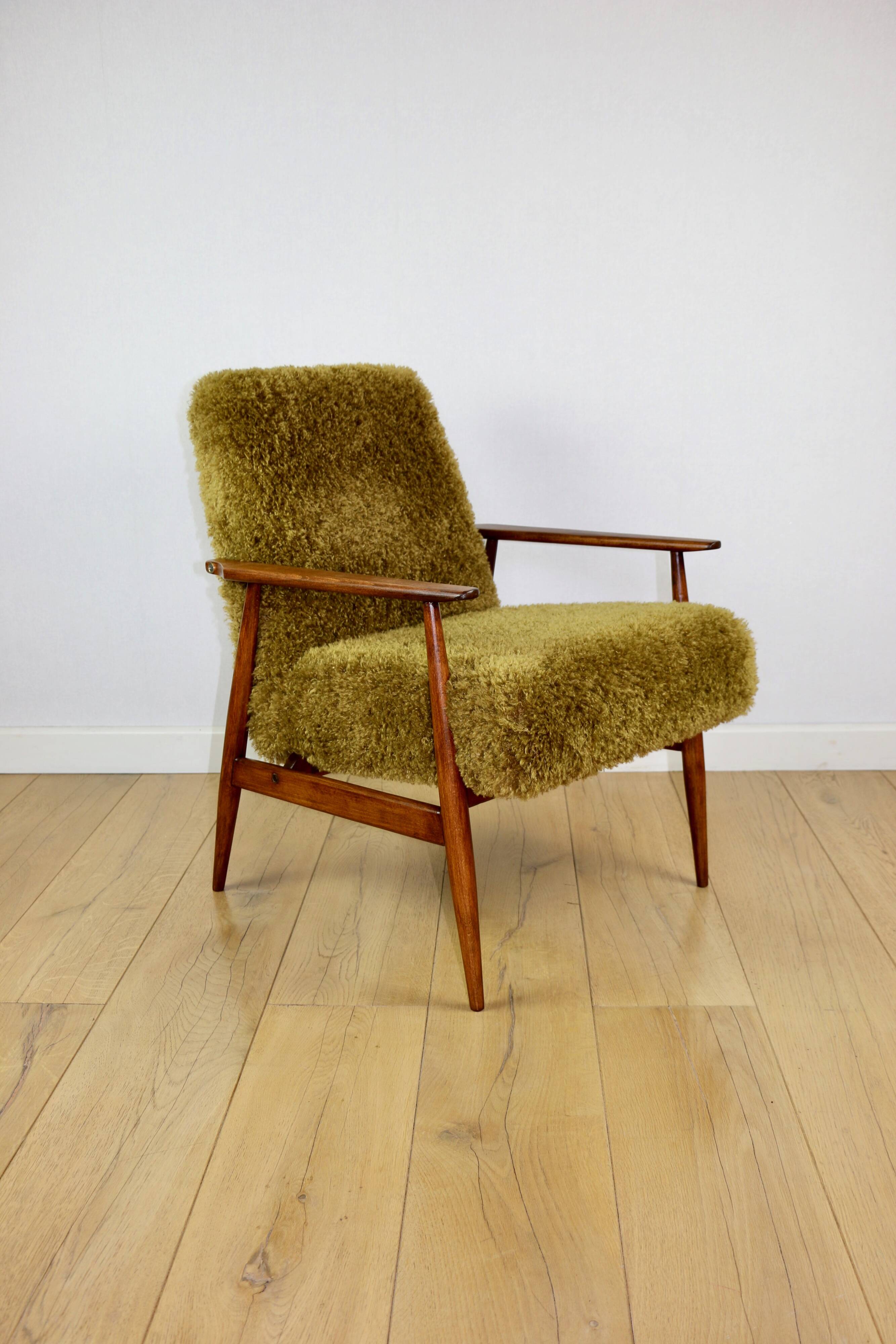 Armchair 'Lis', 1970s brown vintage khaki / olive long hair Rudy boucle design Henryk Lis - 2 pieces available