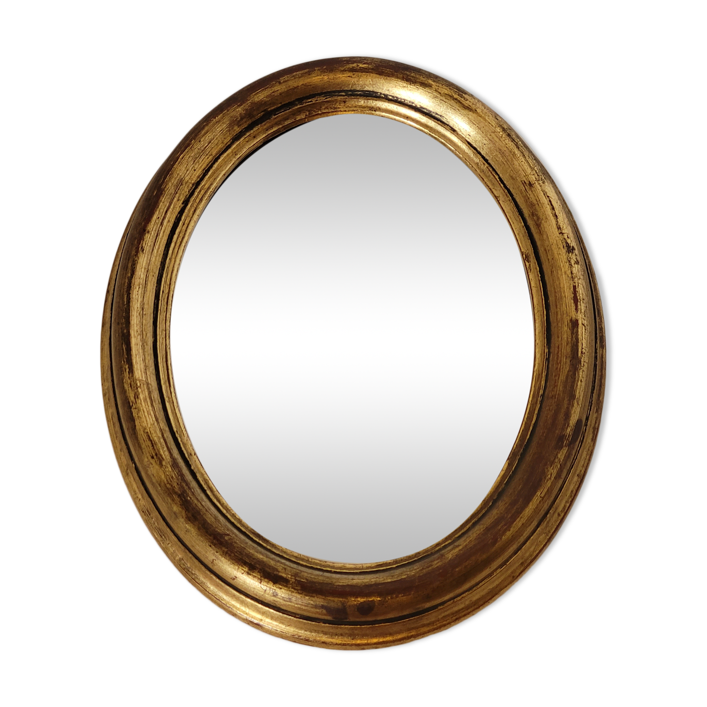 Old small oval mirror gilded wooden frame 22 X 17 X 2 cm.