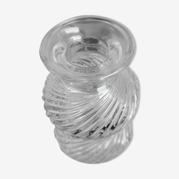 Vase en verre moulé