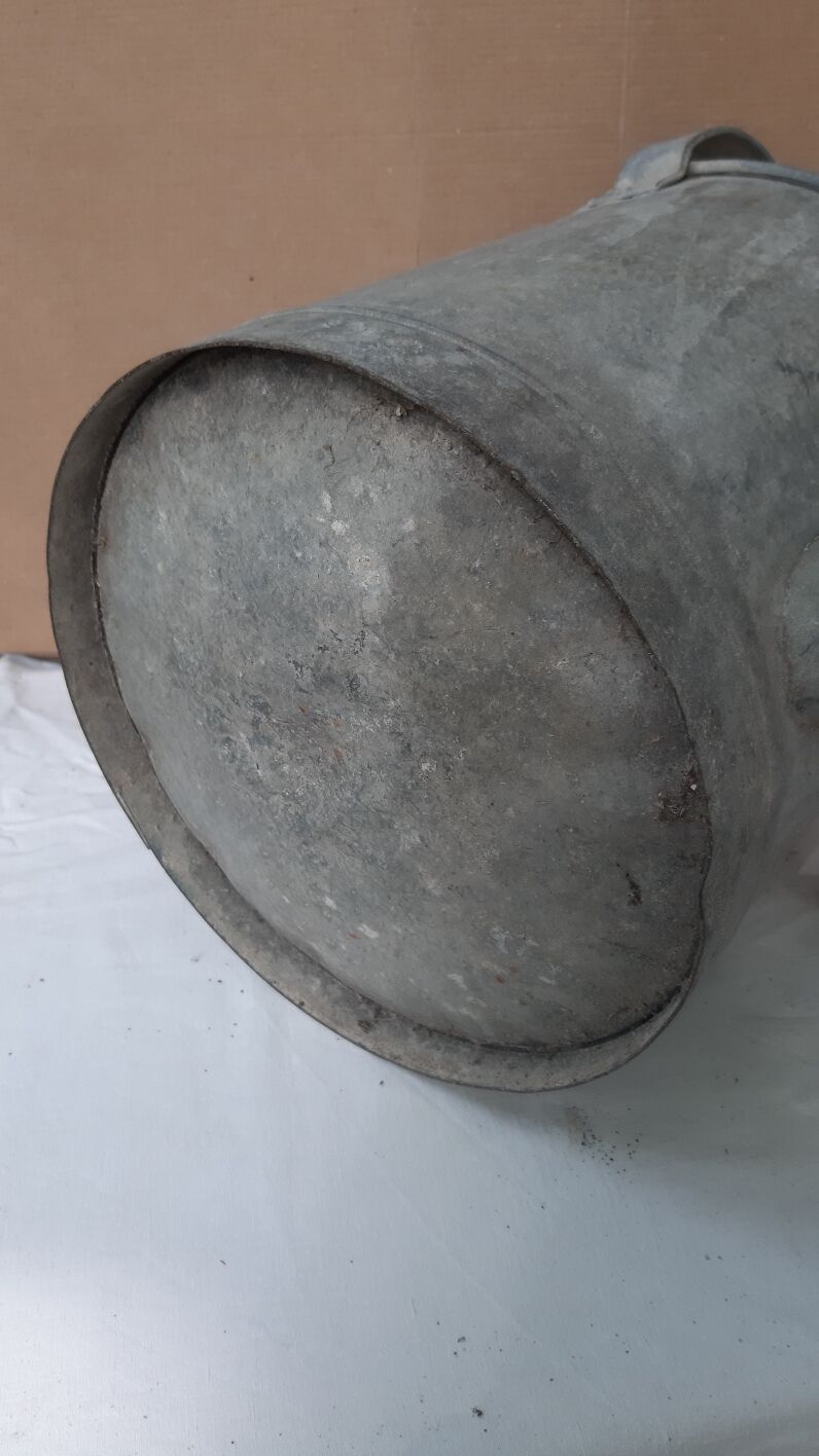 zinc watering can