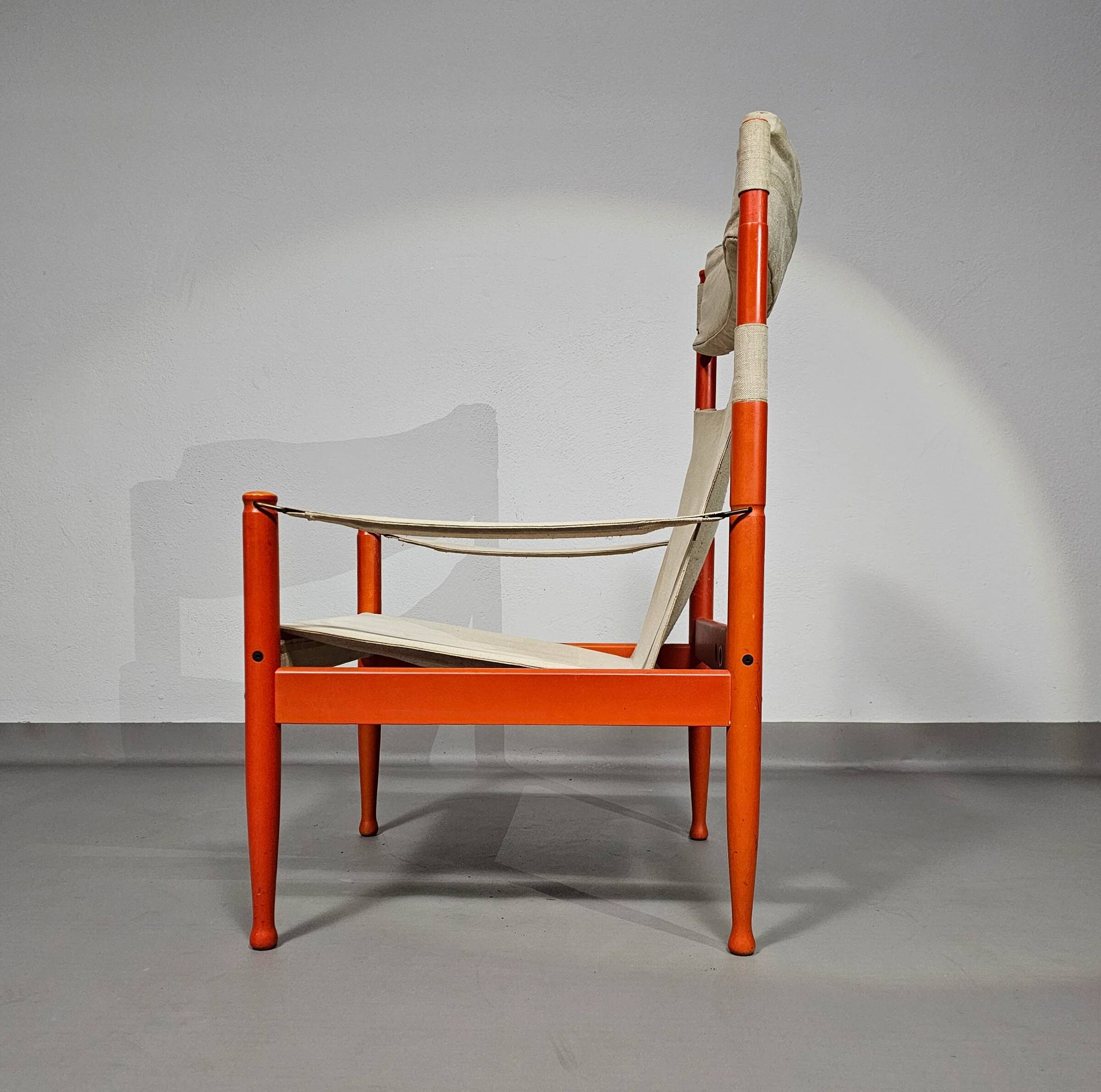 Safari lounge chair, model 30, designed by Erik Worts and manufactured by Niels Eilersen, Denmark 1960.