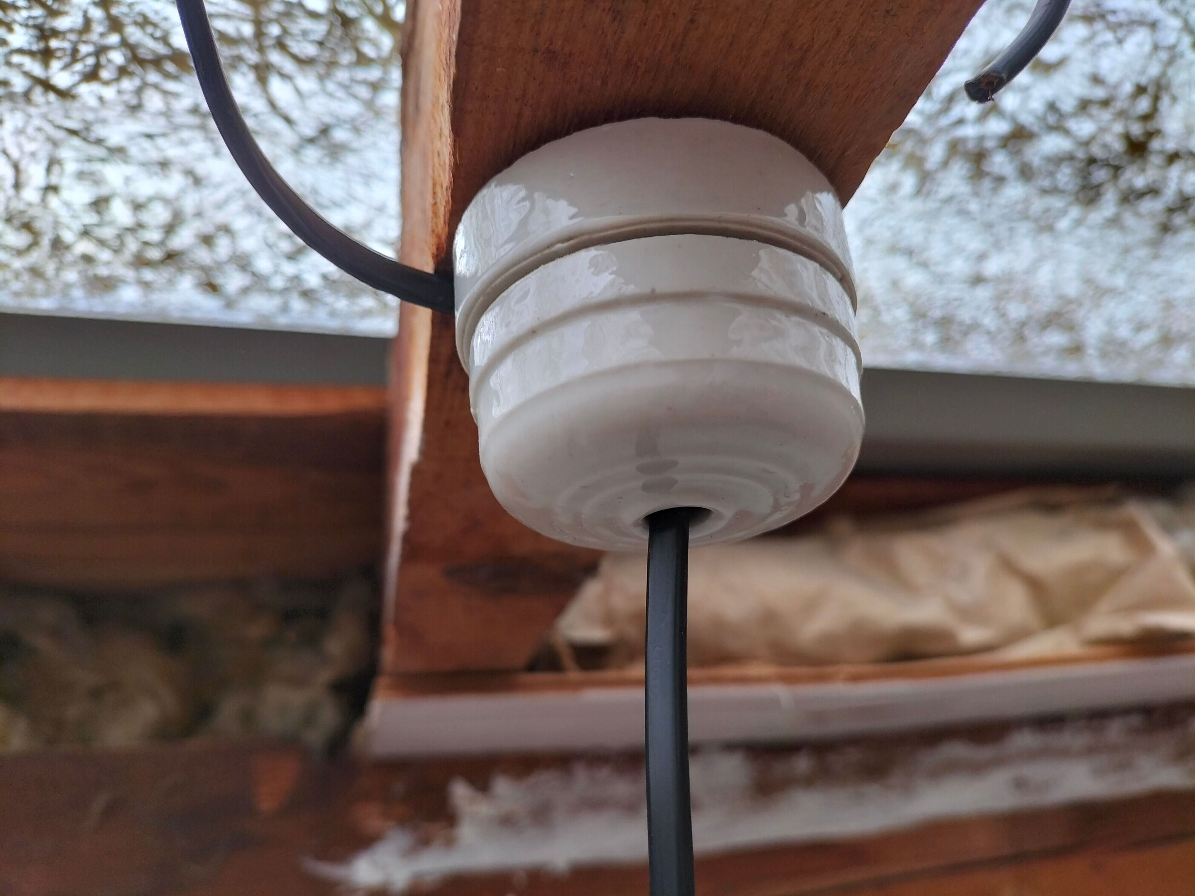 Industrial enamelled lamp
