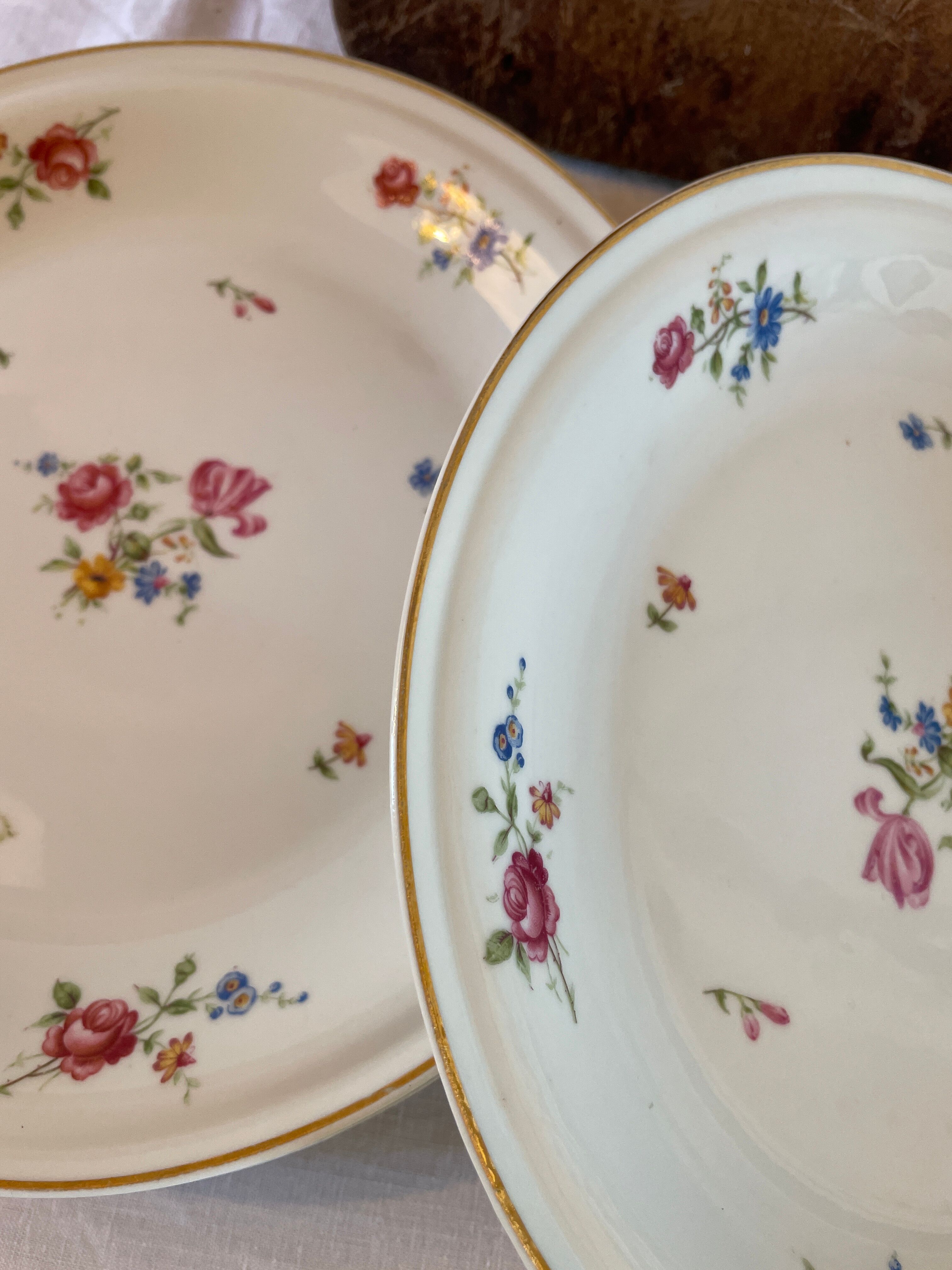 Flat porcelain plates France