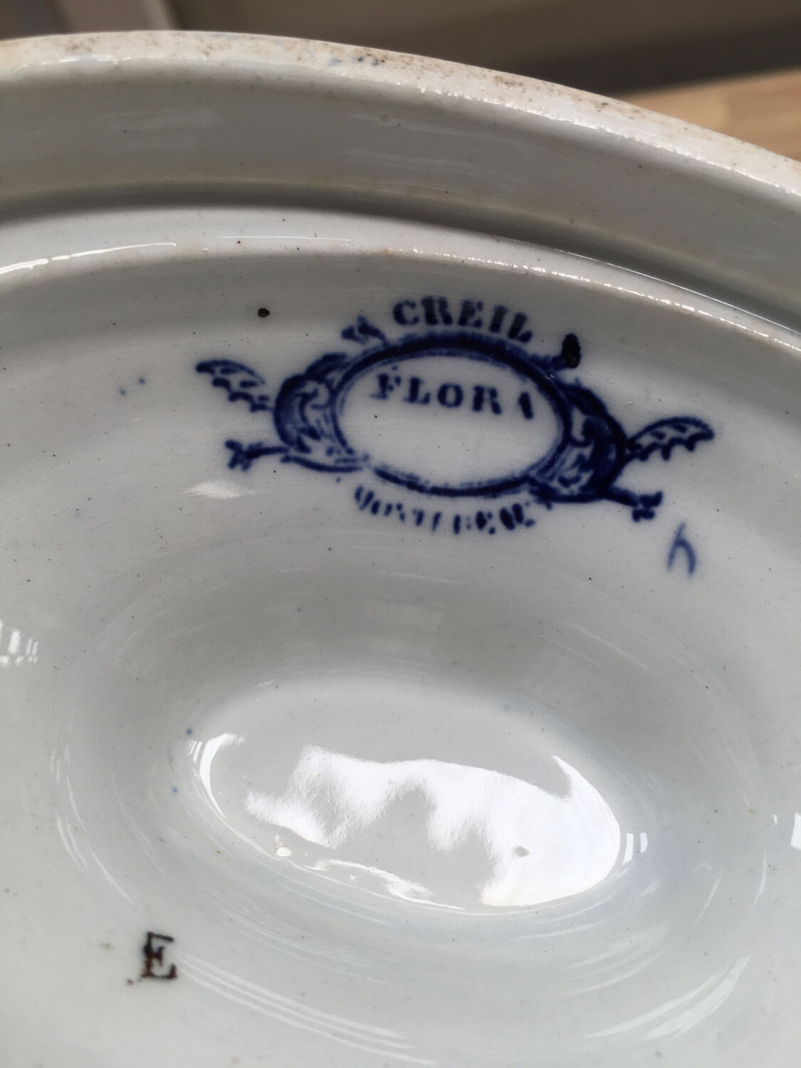 Gravy boat