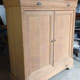 High-style Louis Philippe buffet in solid oak from the 19th century.