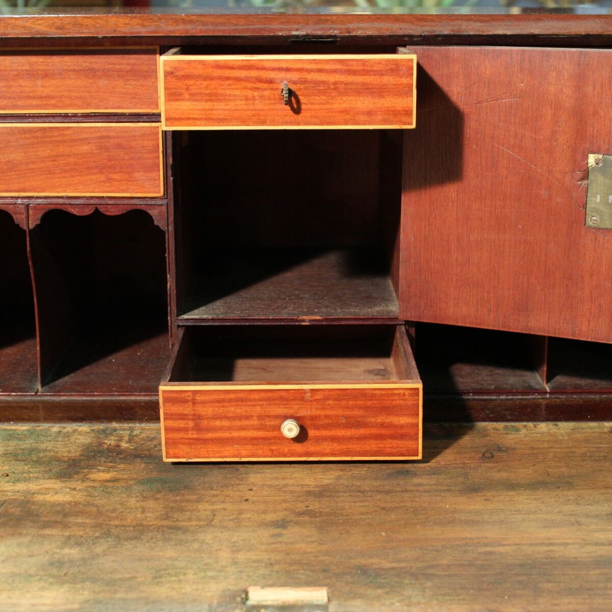 Chest of drawers mahogany, 19th century