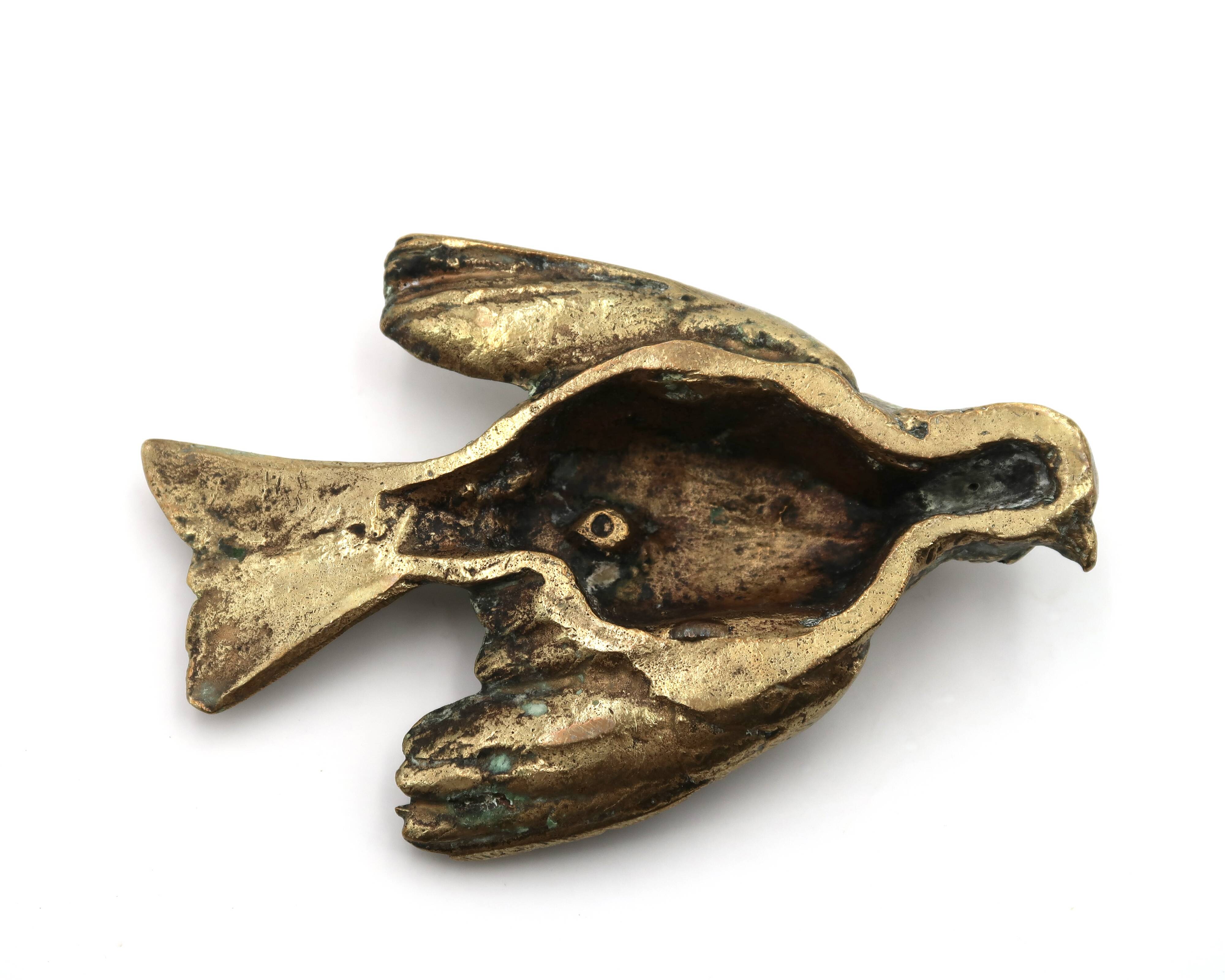Art Deco bronze sculpture, injured bird, 1920s.