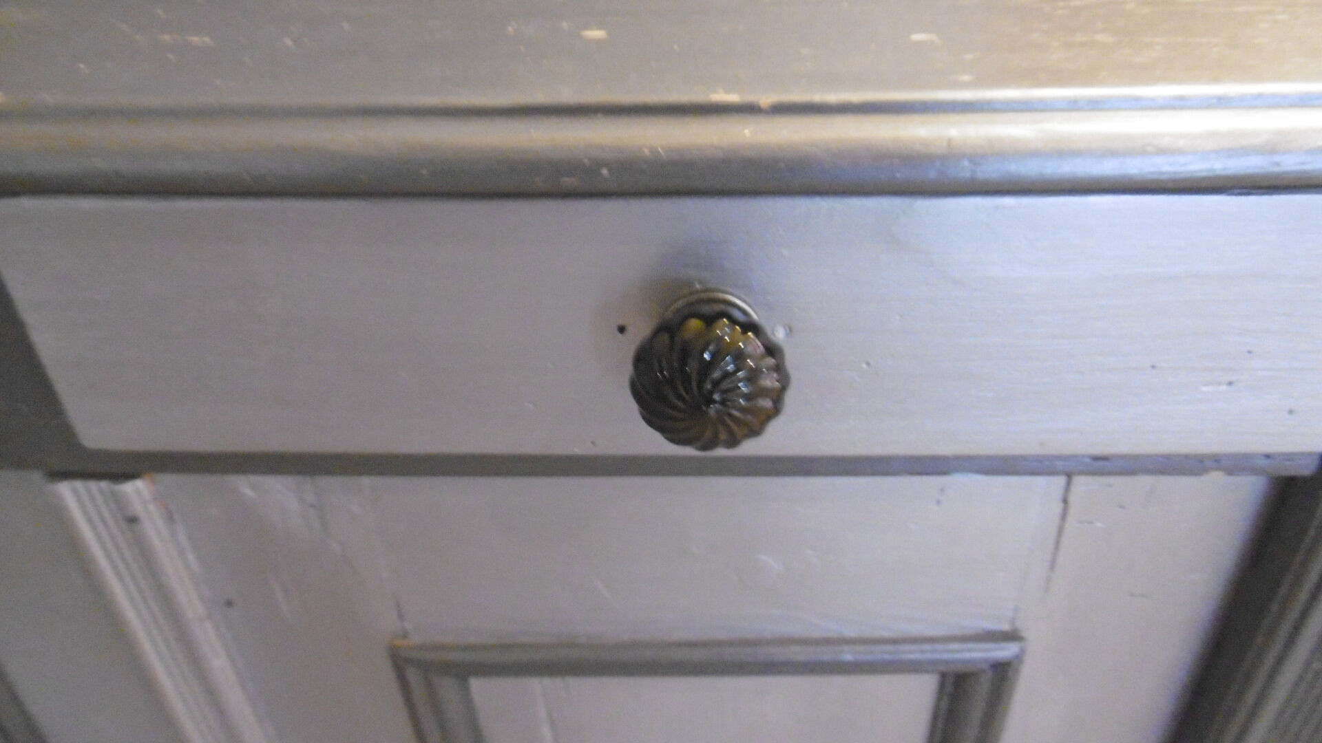 Buffet low 19th - silver grey patina and slate