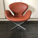 Arne Jacobsen Swan armchair
