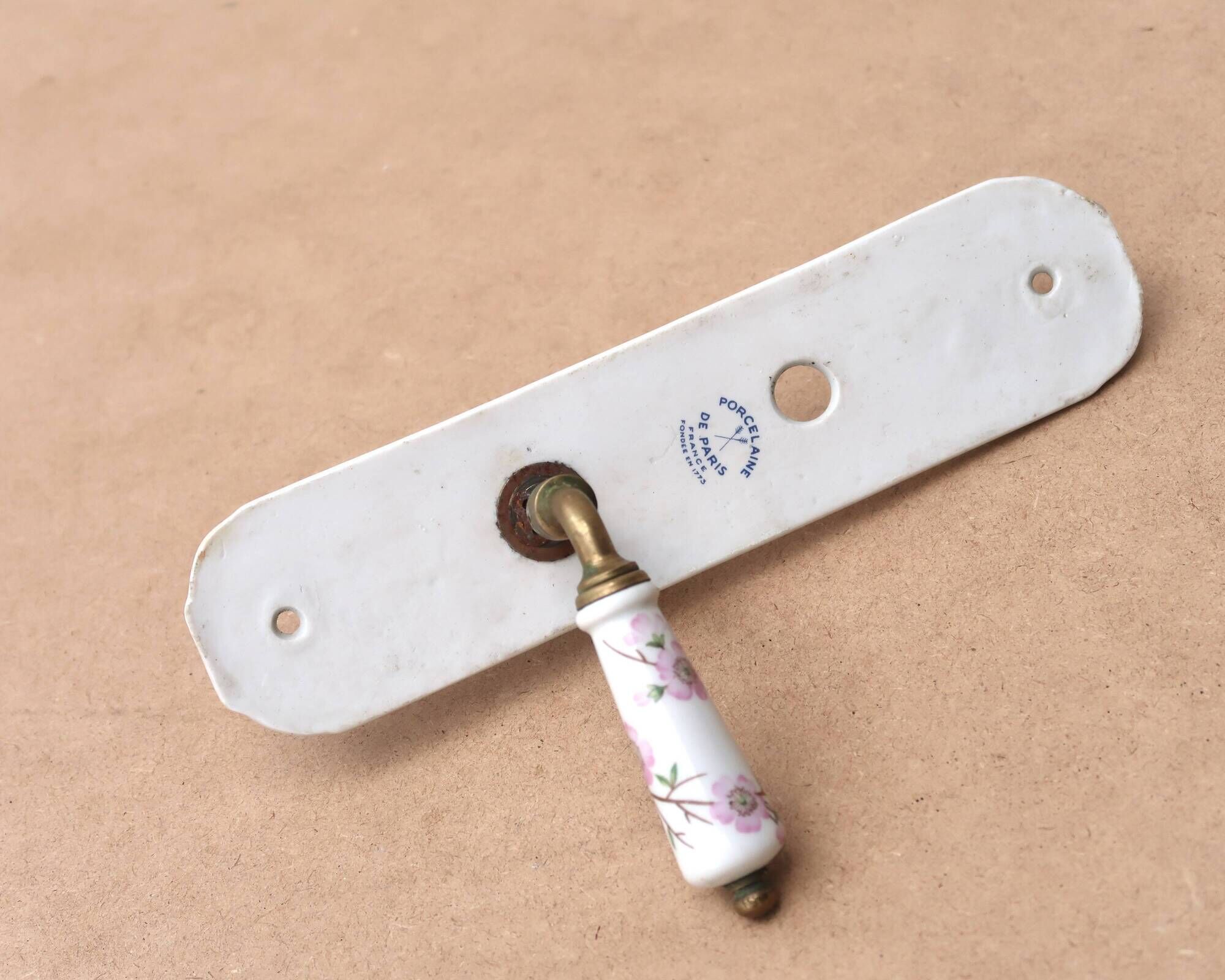 Door handle and porcelain cover from Paris, floral rose decoration, 1960s.