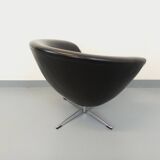Vintage Scandinavian swivel chair in faux leather and chrome from the 1970s.