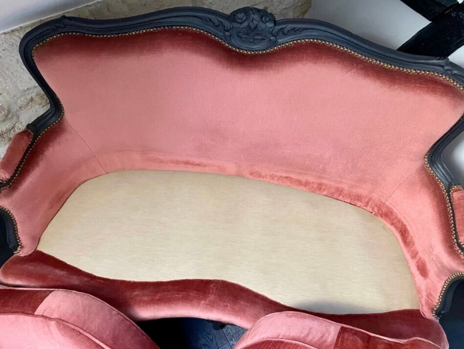 Louis XV two-seater canapé