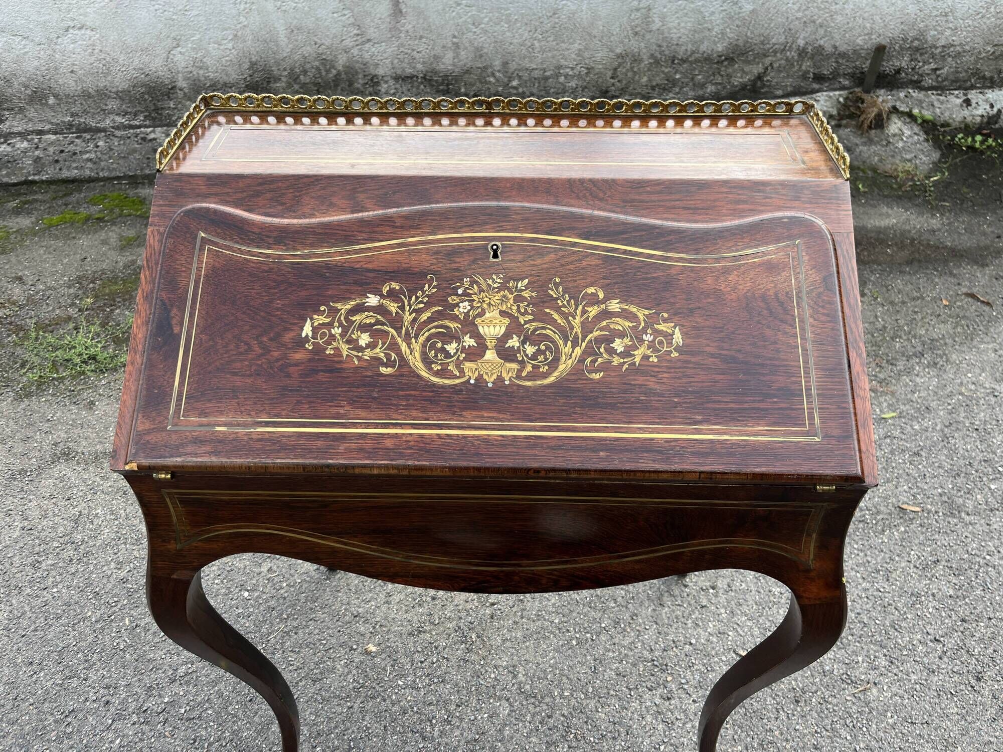Napoleon III secretary desk in rosewood and brass marquetry