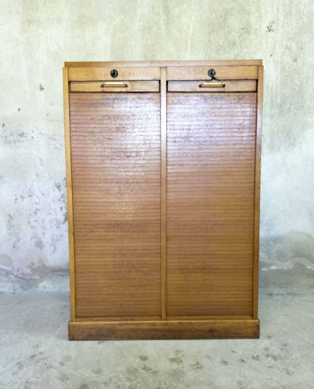 Double curtain wood binder