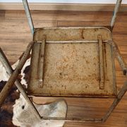 Set of 5 folding metal chairs