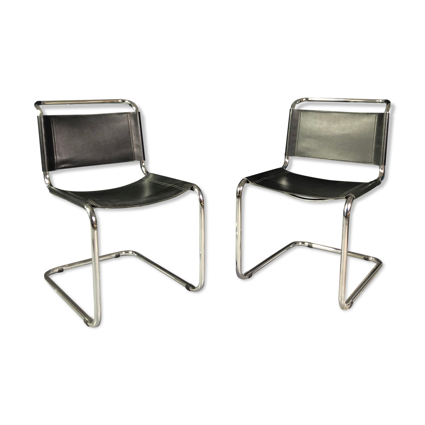 Paire de chaises S33 cuir noir et chrome