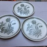 3 dinner plates