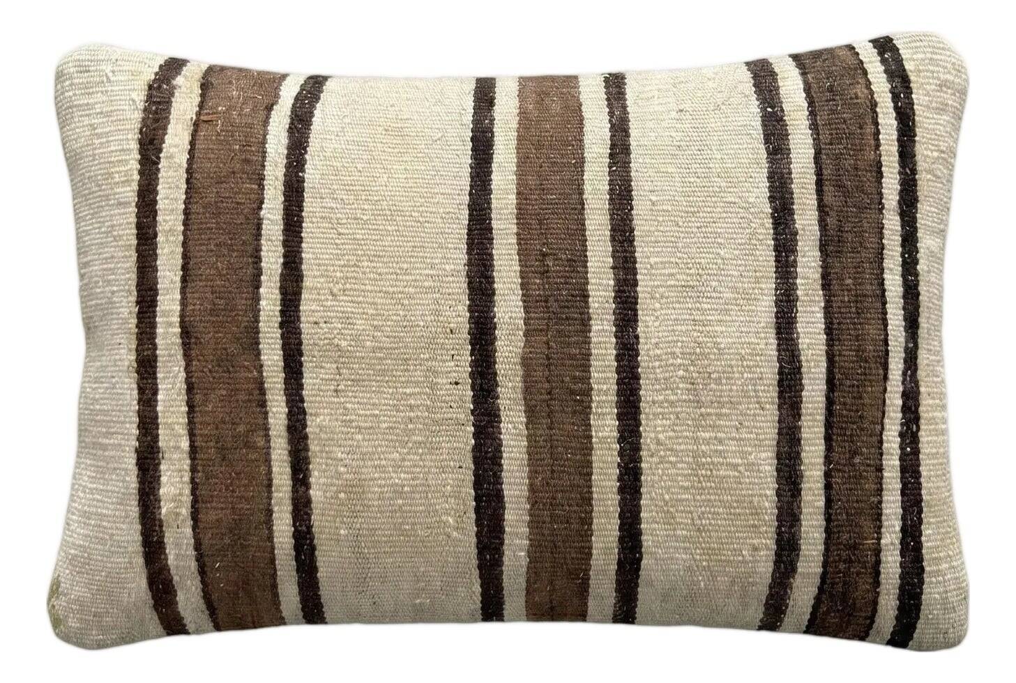 Vintage kilim cushion cover 41x61 cm