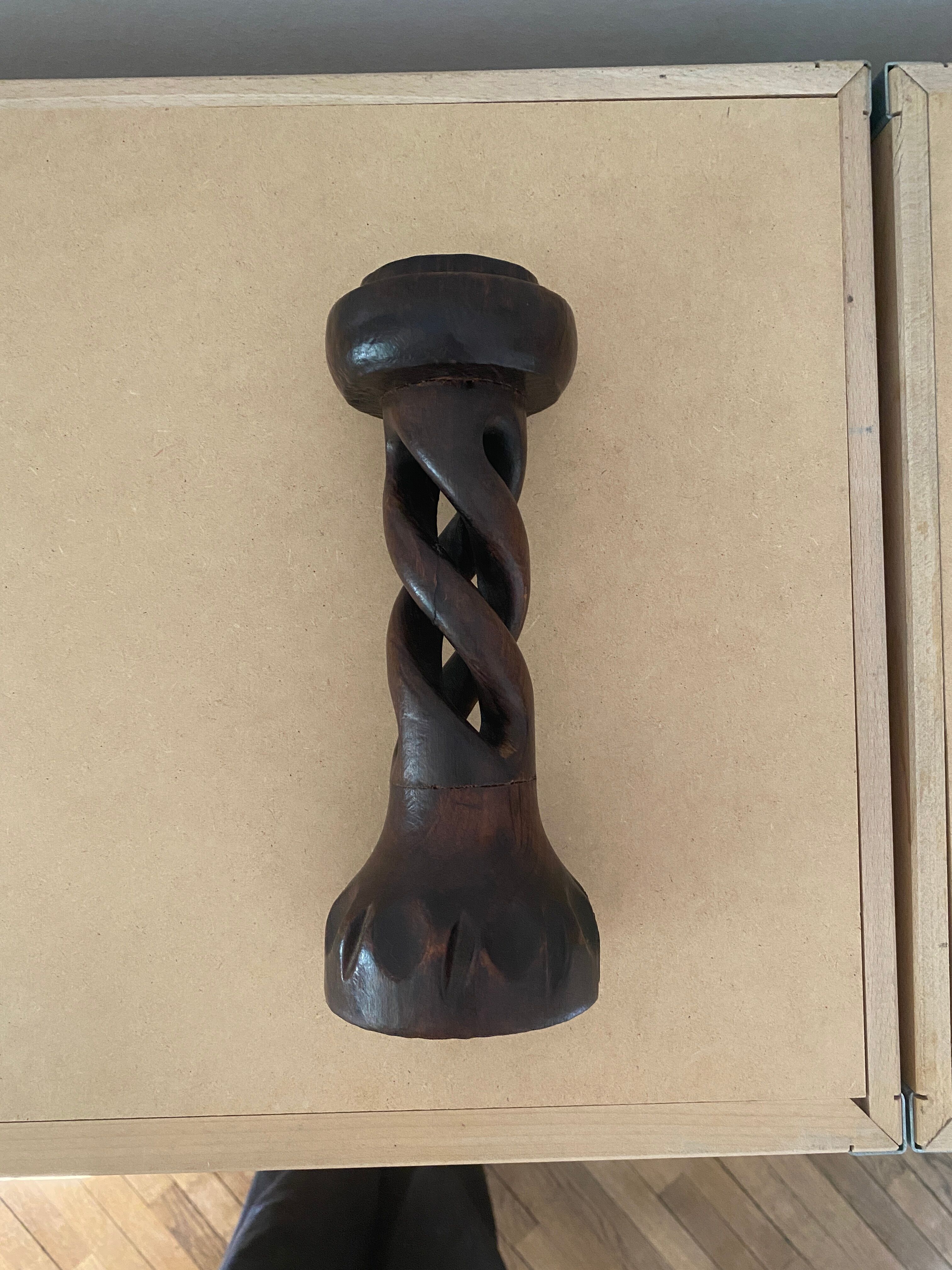 Twisted candle holder