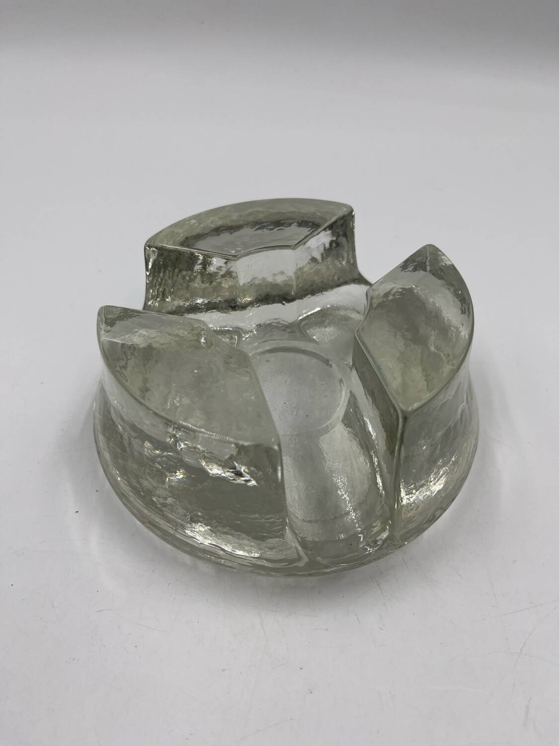 Bougeoir en verre massif