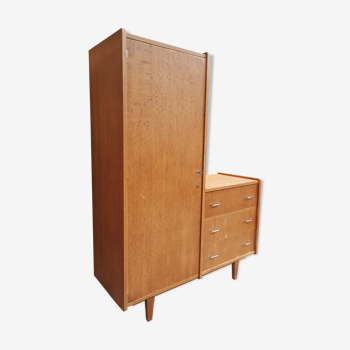 Asymmetrical cabinet