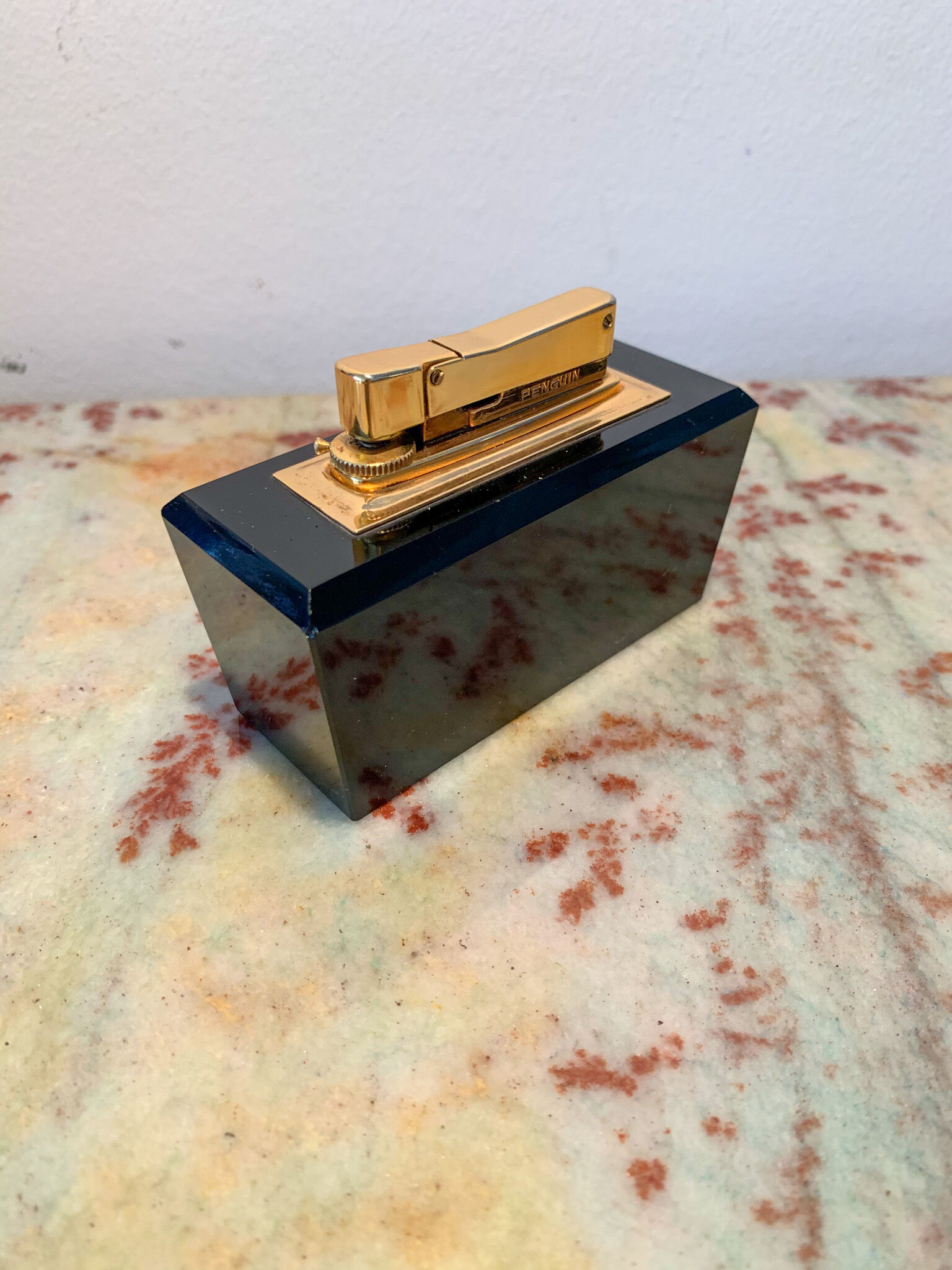 Penguin 70's table lighter