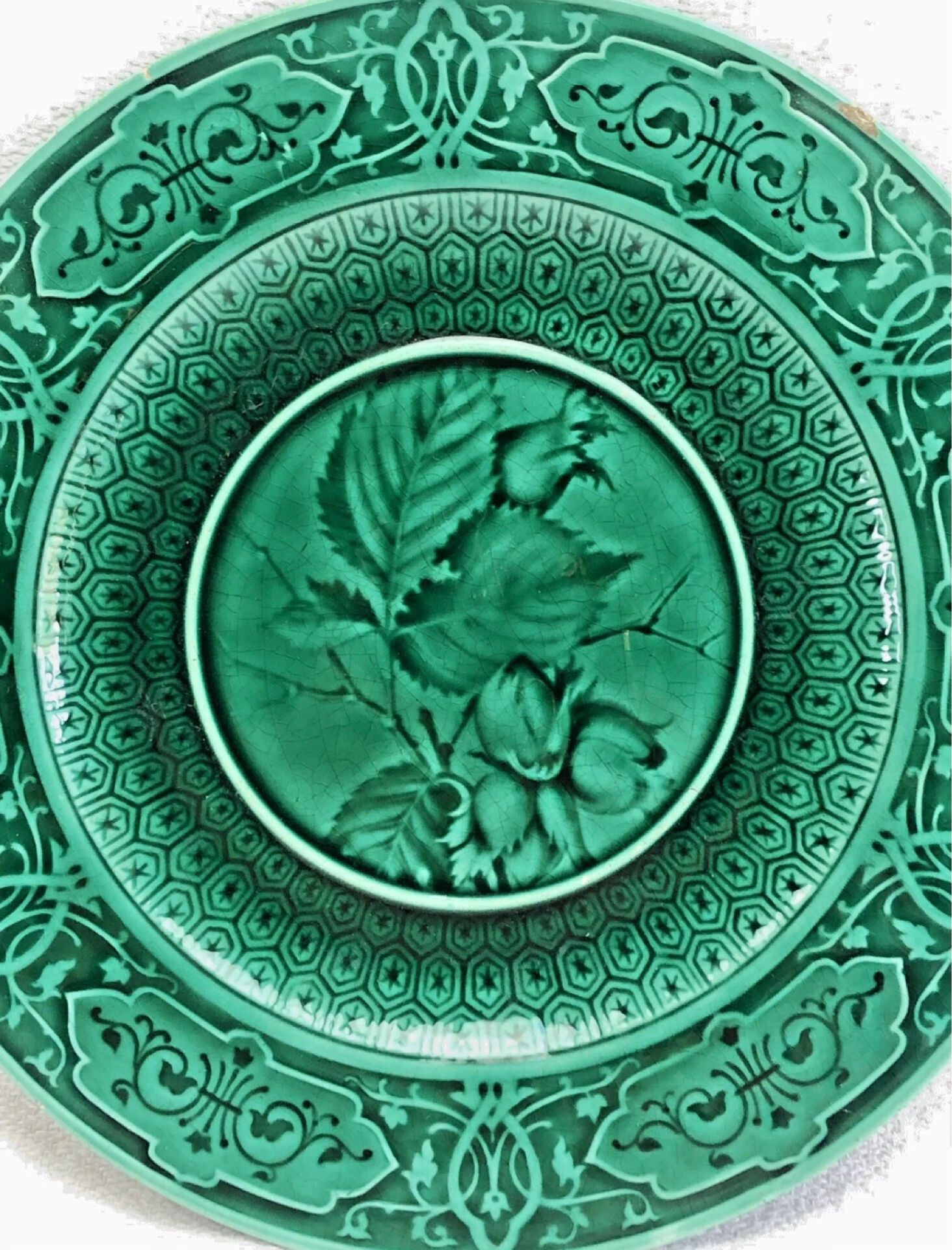 3 dessert plates XIX Sarreguemines Majolica shaded enamel Rubelles