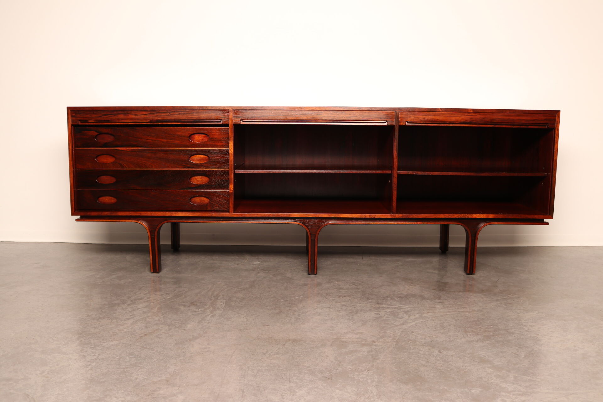 Sideboard in rio-rosewood by Gianfranco Frattini for Bernini - Italy - 1960's