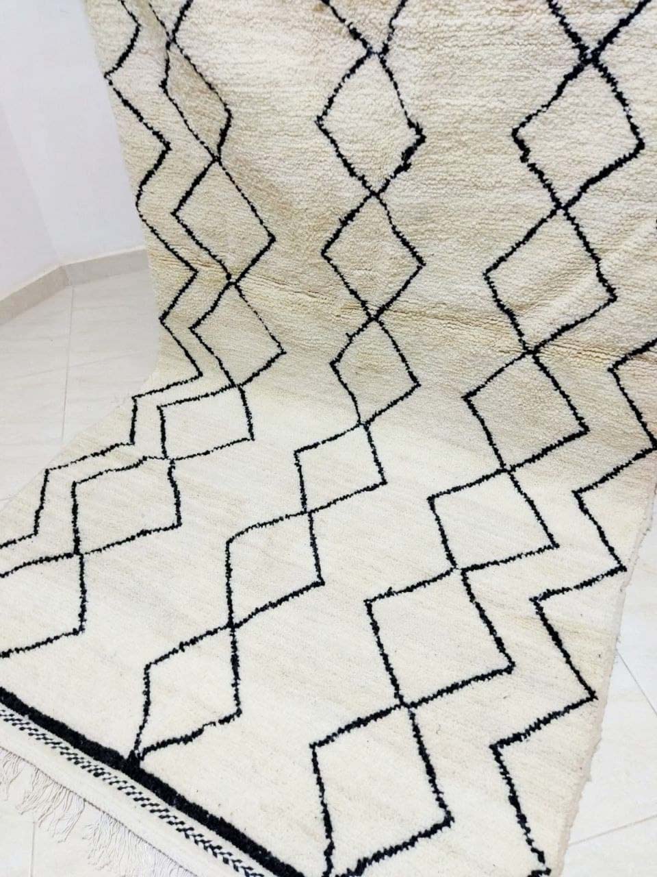 Moroccan berber carpet 253x130cm
