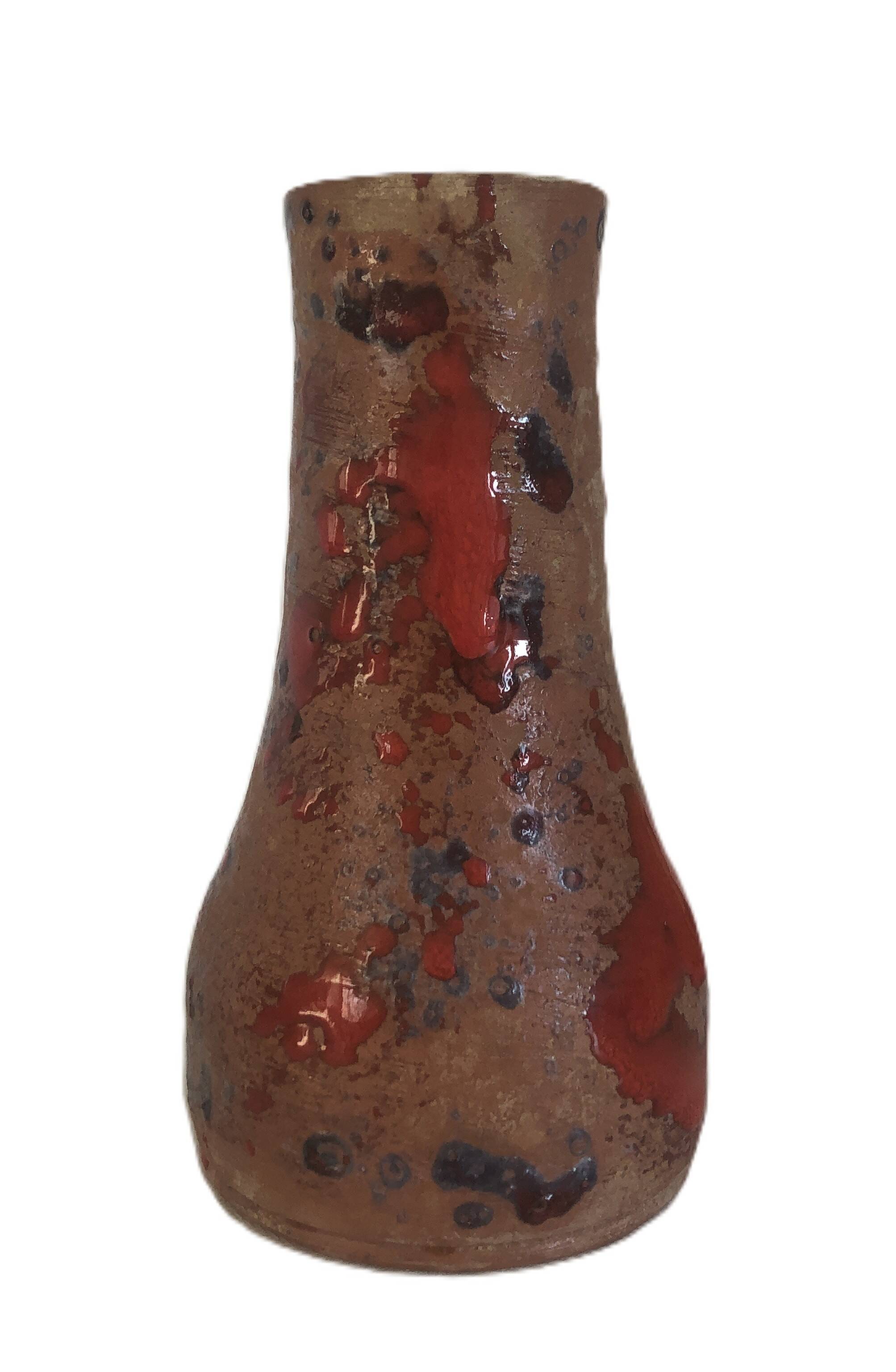 Brutalist vase with dripping decoration
