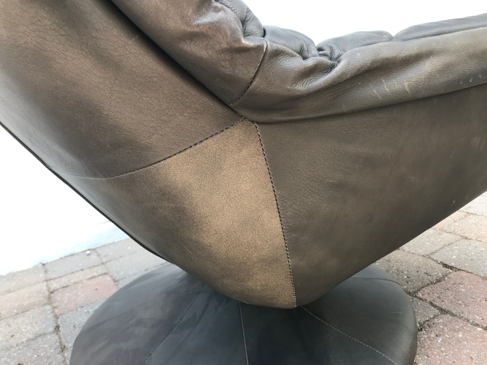 80s leather armchair