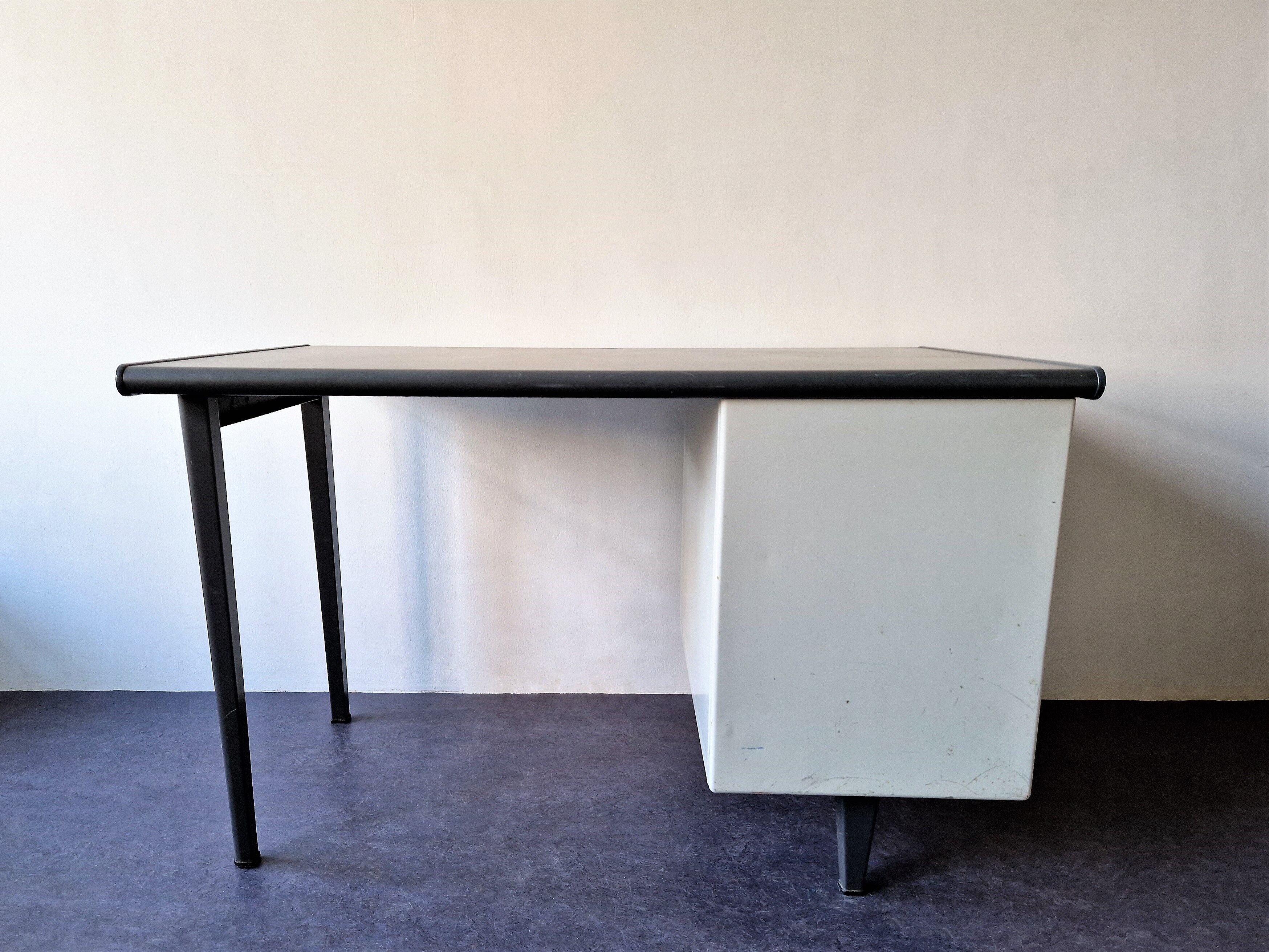 Industrial 7800 series desk by André Cordemeyer for Gispen, 1960's