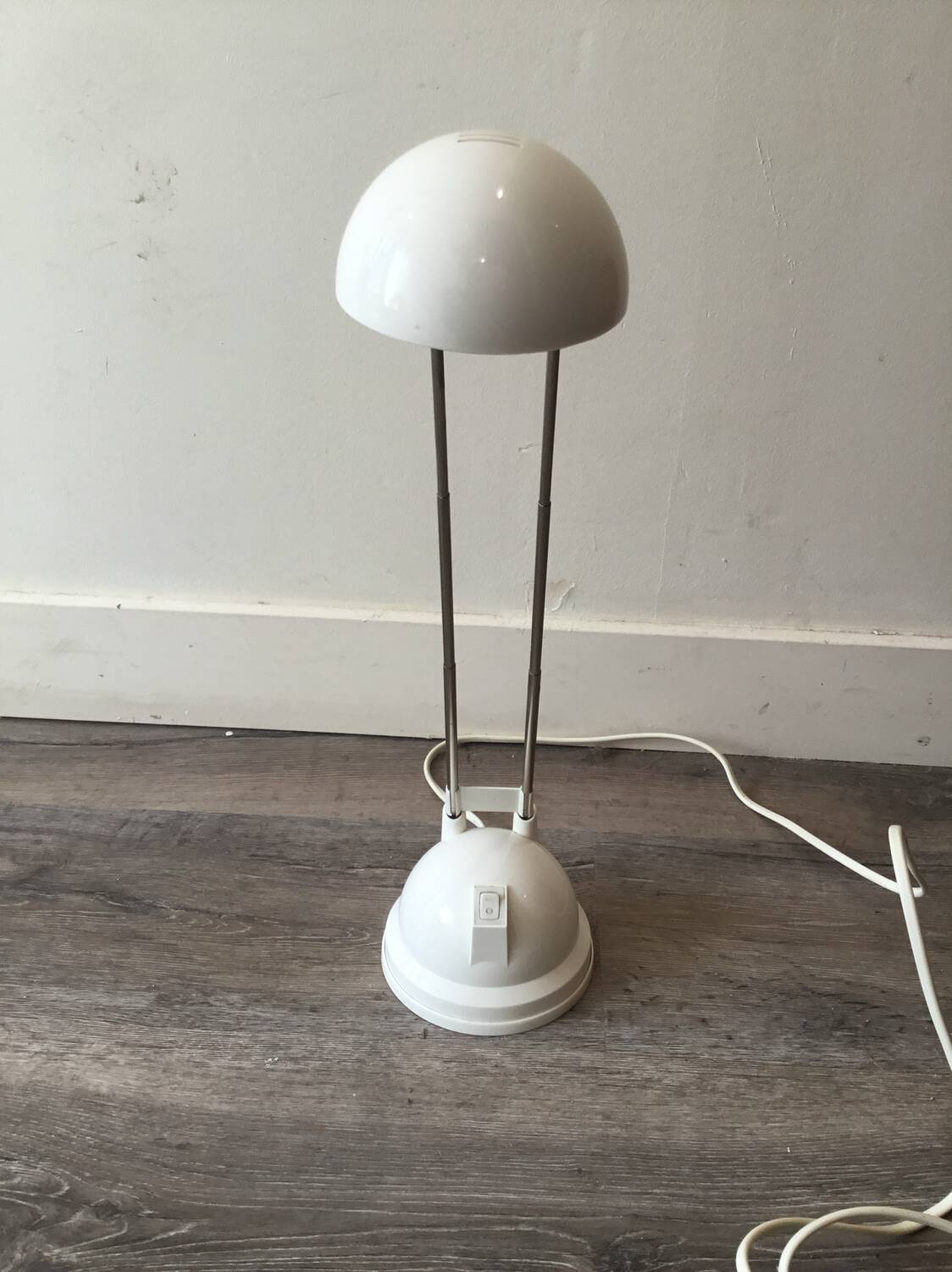 IKEA vintage white Espressivo lamp
