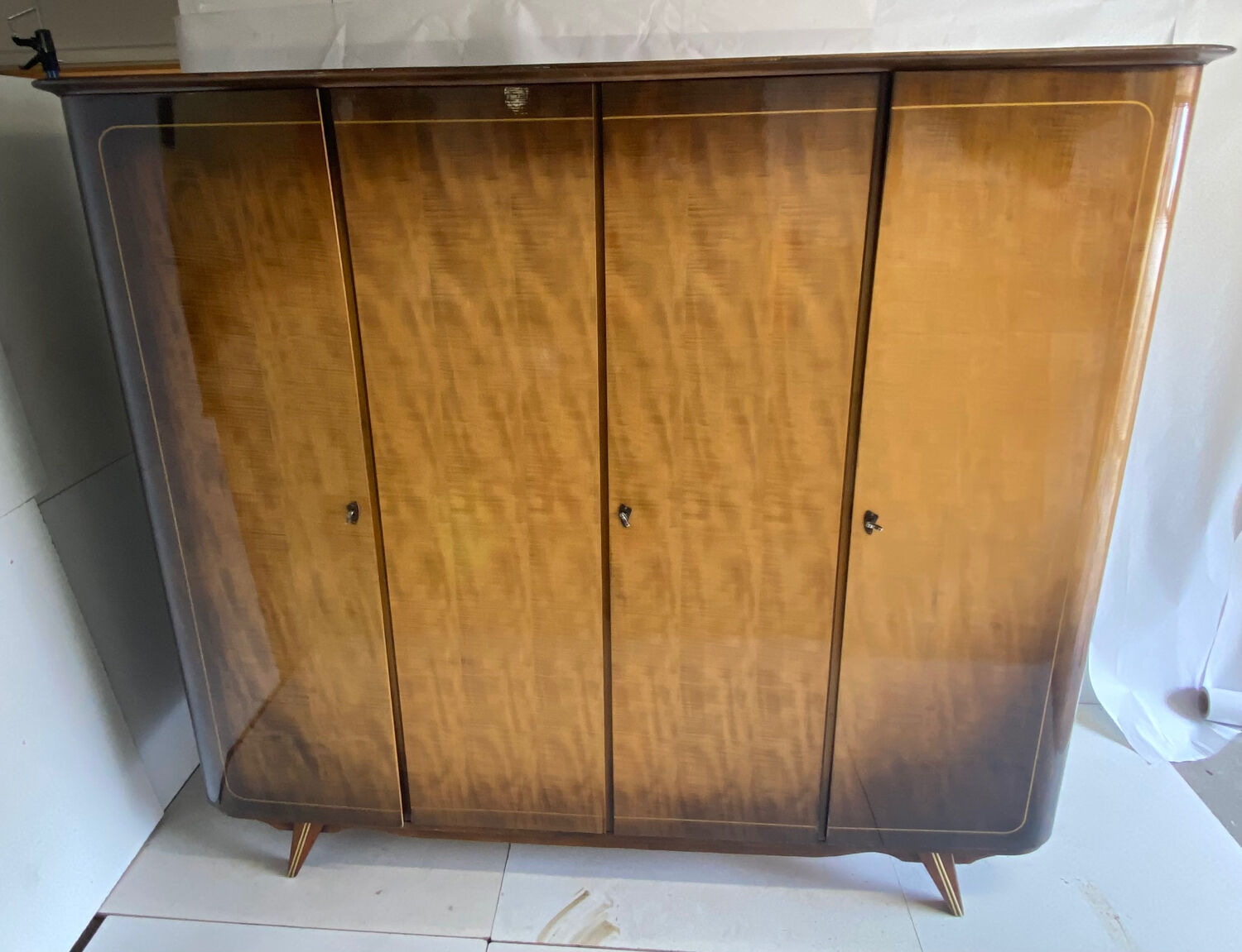 Vintage wardrobe feet compass