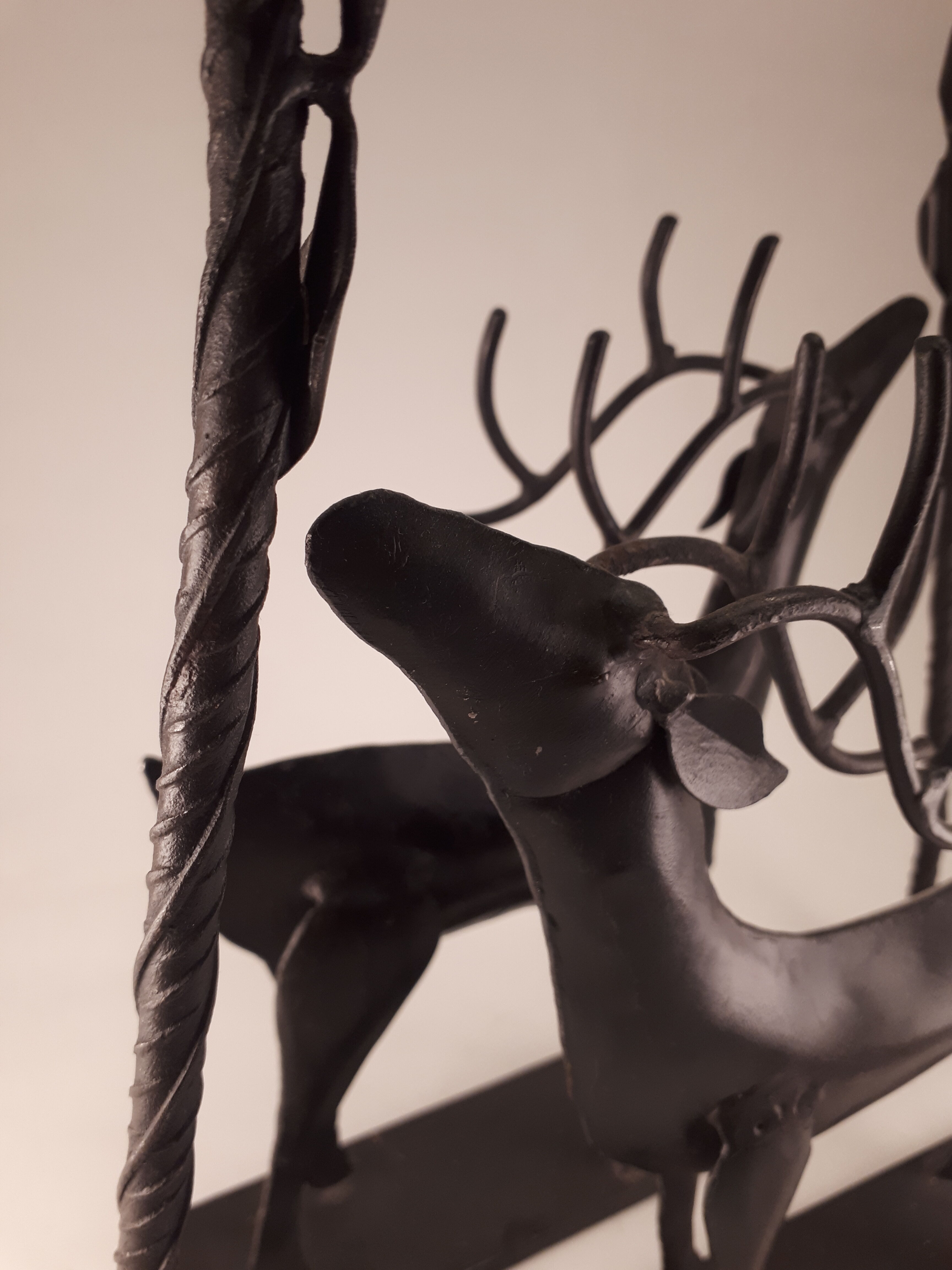 style scandinave cerf en métal brut soudé