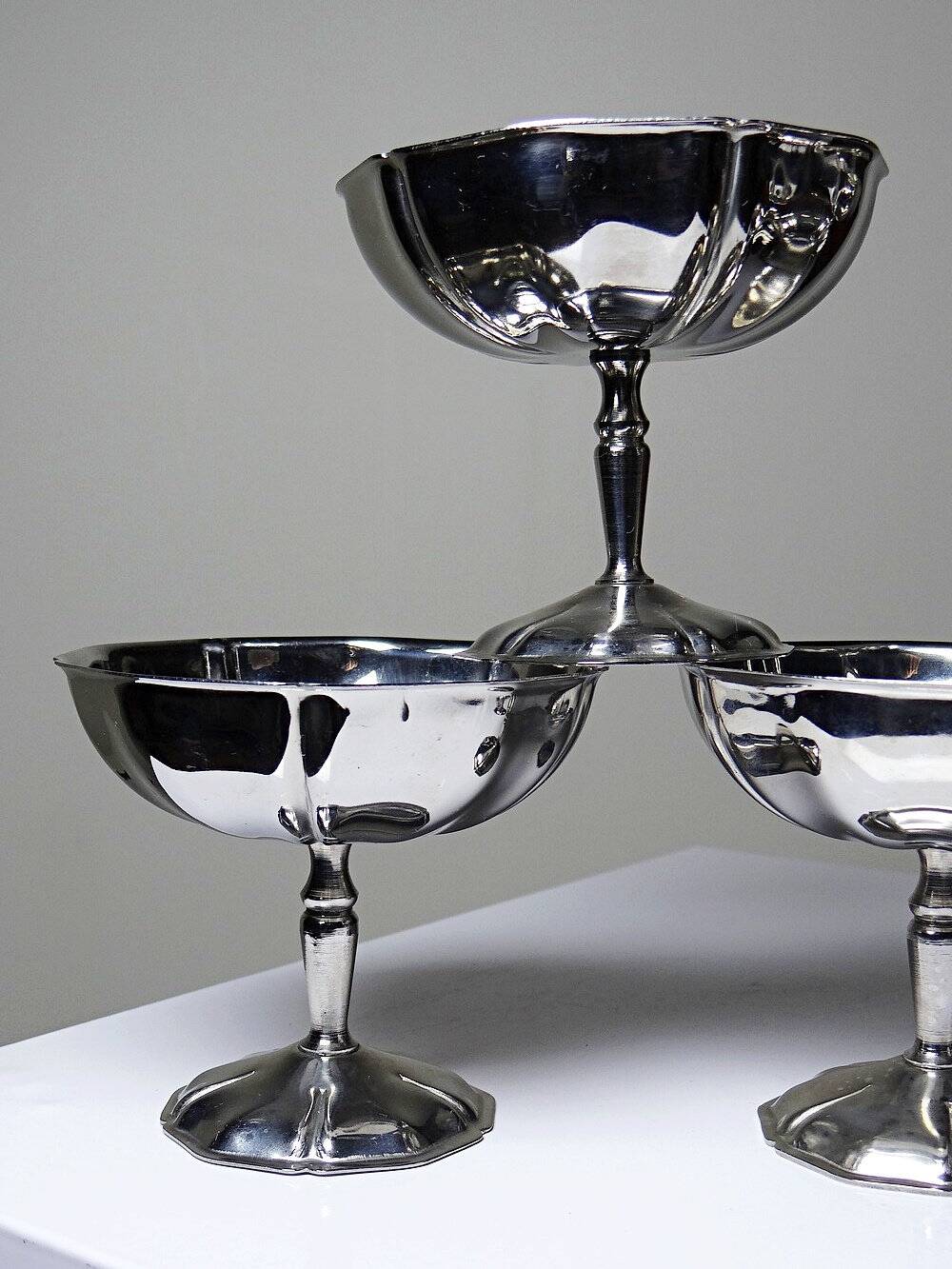 5 vintage bistro-style stainless steel dessert bowls on stands