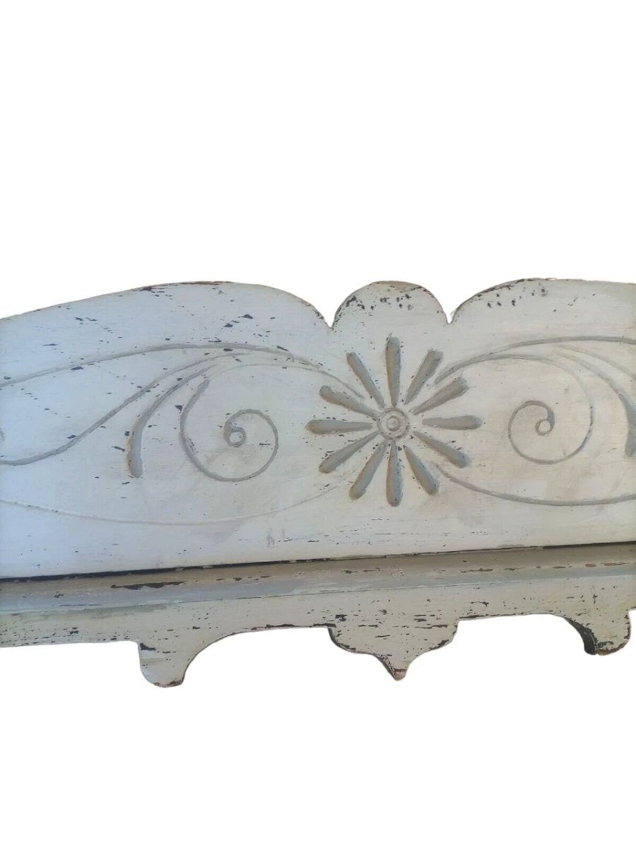 Antique painted wooden jardinière in the Liberty style, shaped and engraved.
